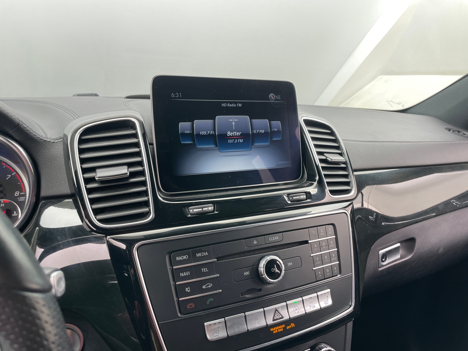 Thumbnail: 2019 Mercedes-Benz GLE - 3