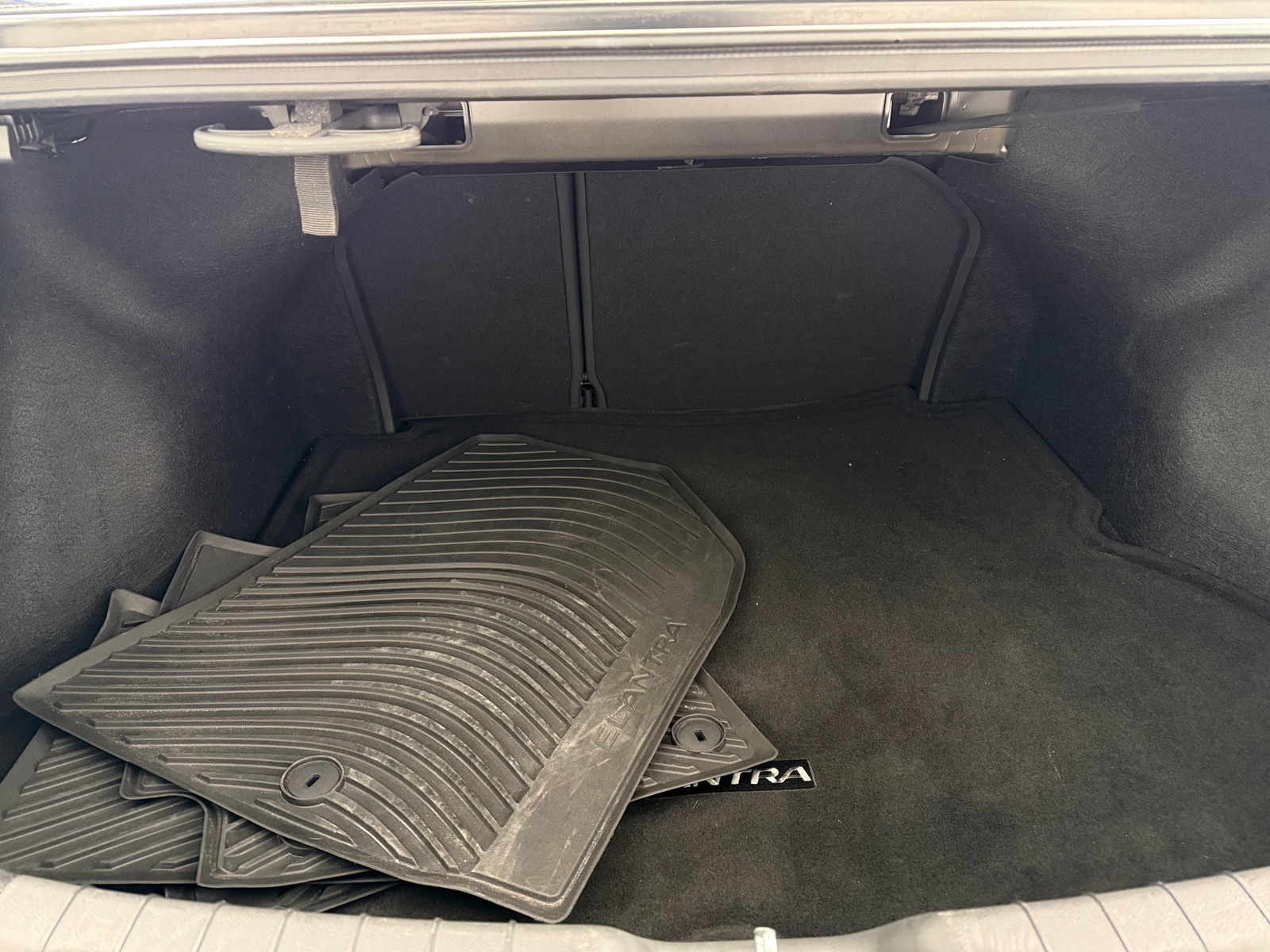 Thumbnail: 2020 Hyundai Elantra - 7