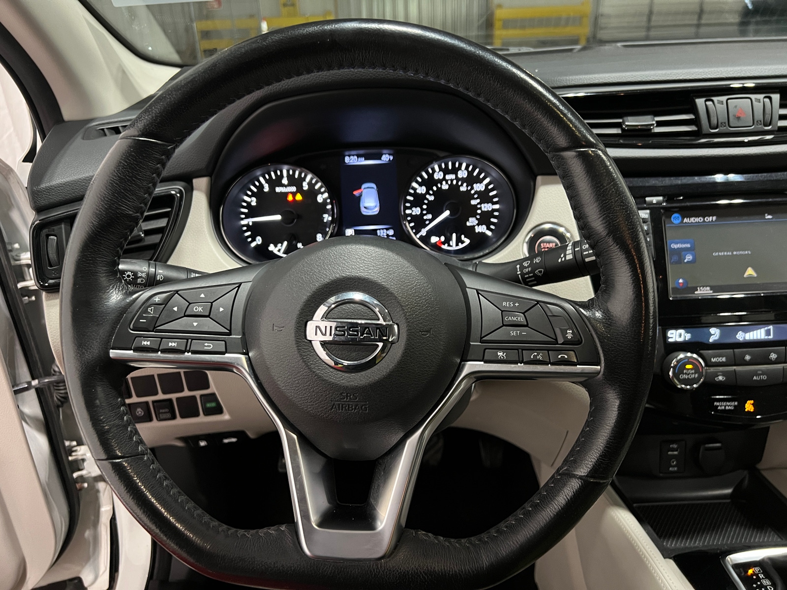 Thumbnail: 2018 Nissan Rogue Sport - 4