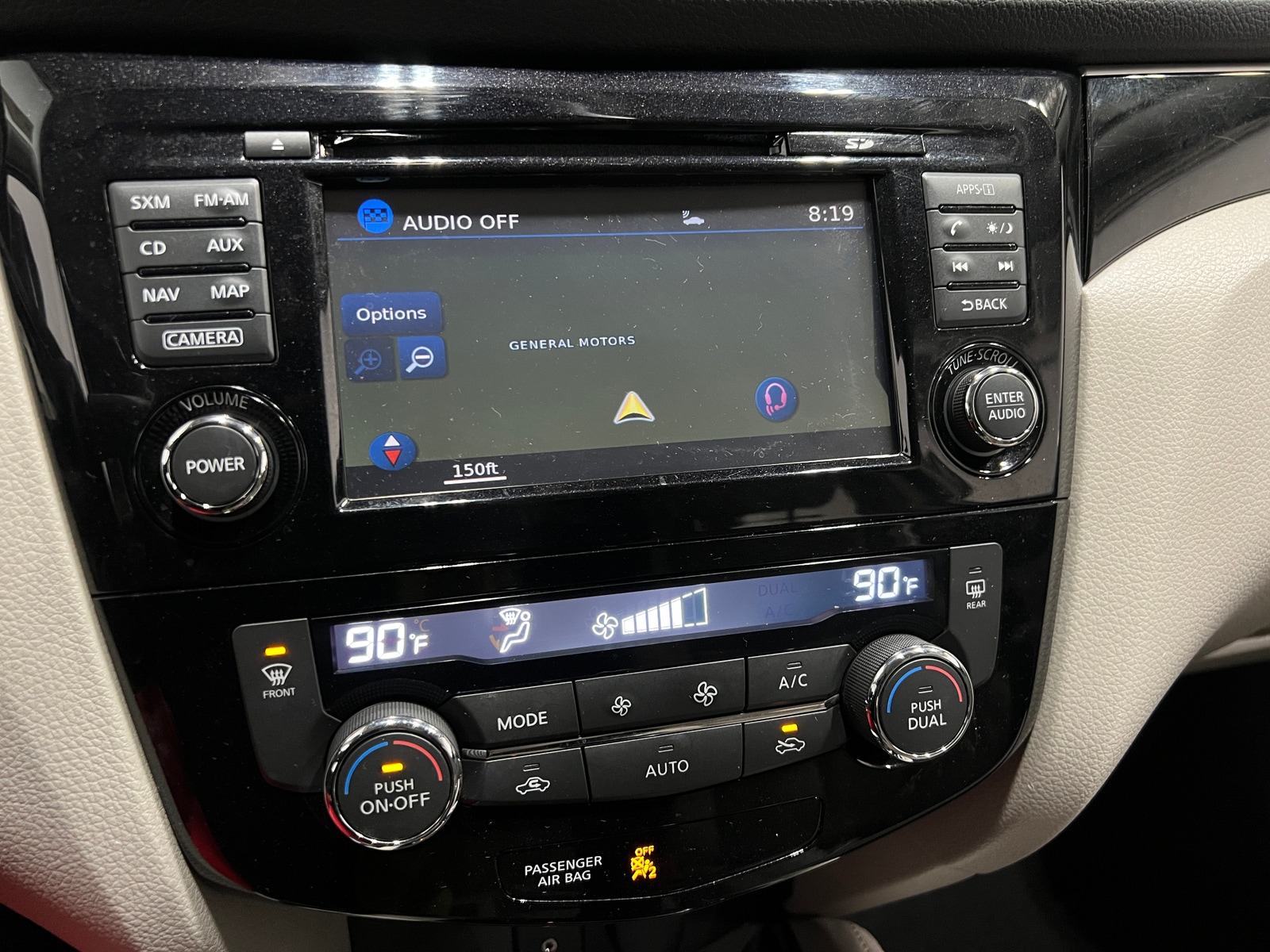 Thumbnail: 2018 Nissan Rogue Sport - 3