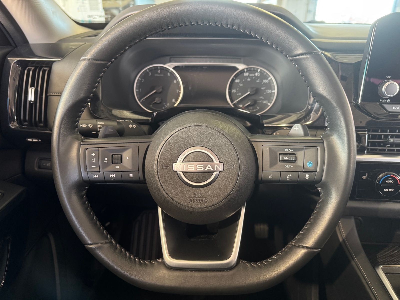 Thumbnail: 2025 Nissan Pathfinder - 5