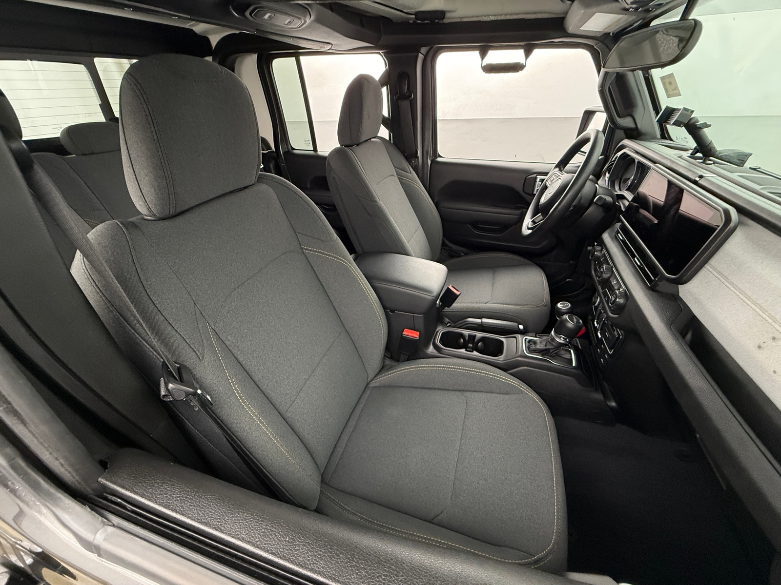 Thumbnail: 2025 Jeep Gladiator - 2