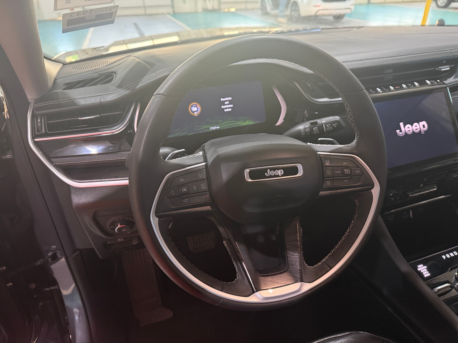 Thumbnail: 2022 Jeep Grand Cherokee - 4