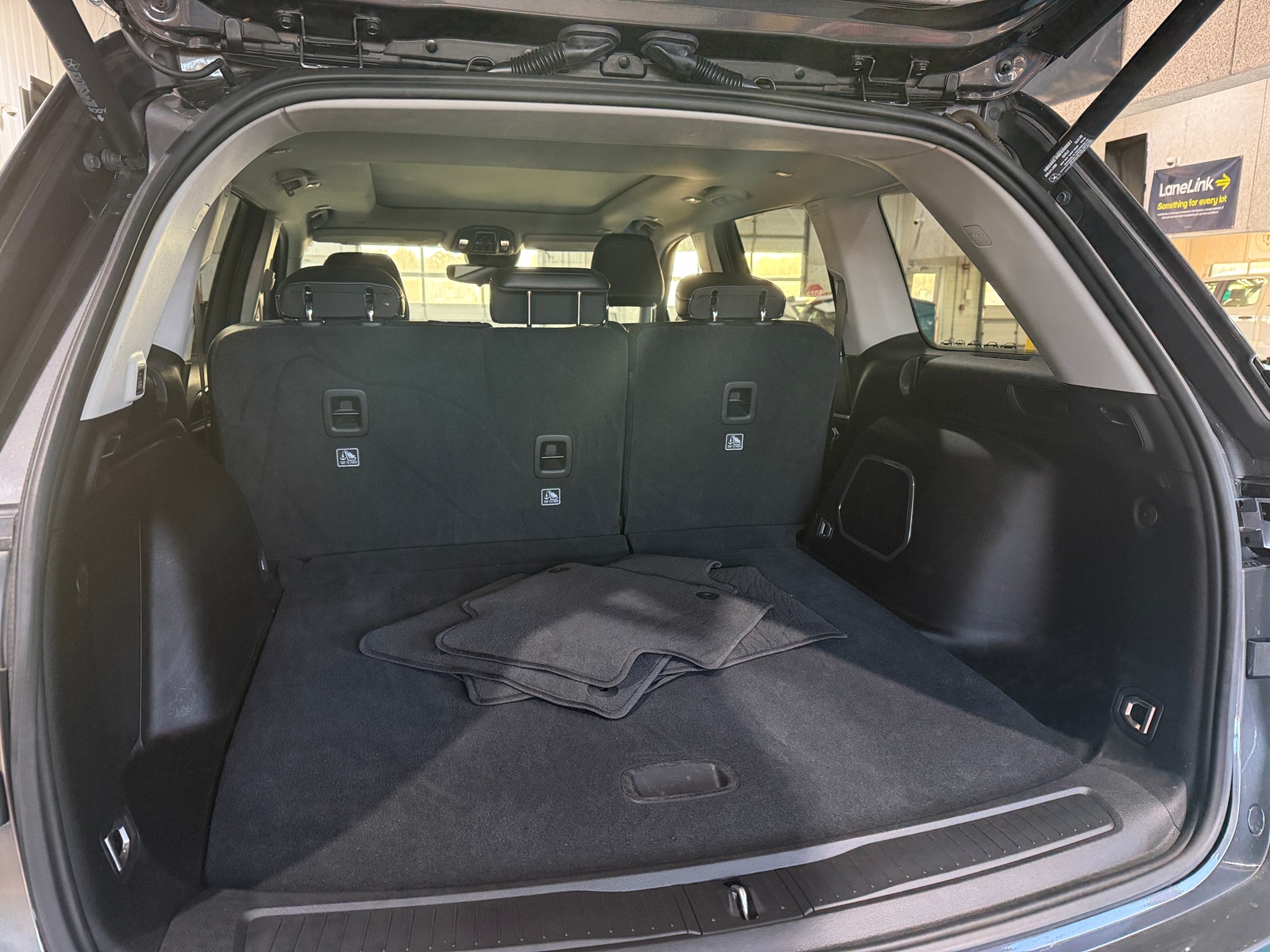 Thumbnail: 2022 Jeep Grand Cherokee - 6