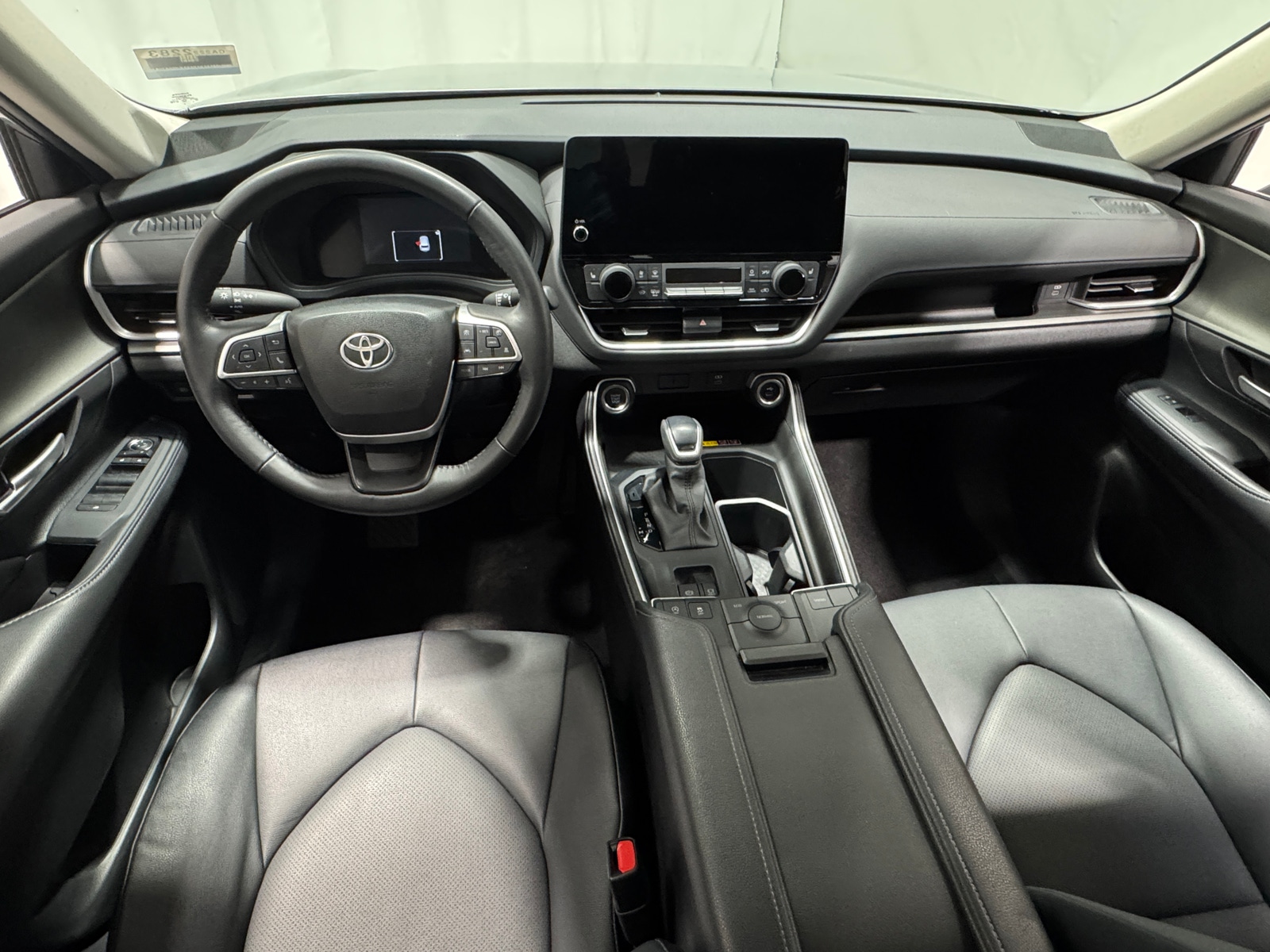 Thumbnail: 2025 Toyota Grand Highlander - 3