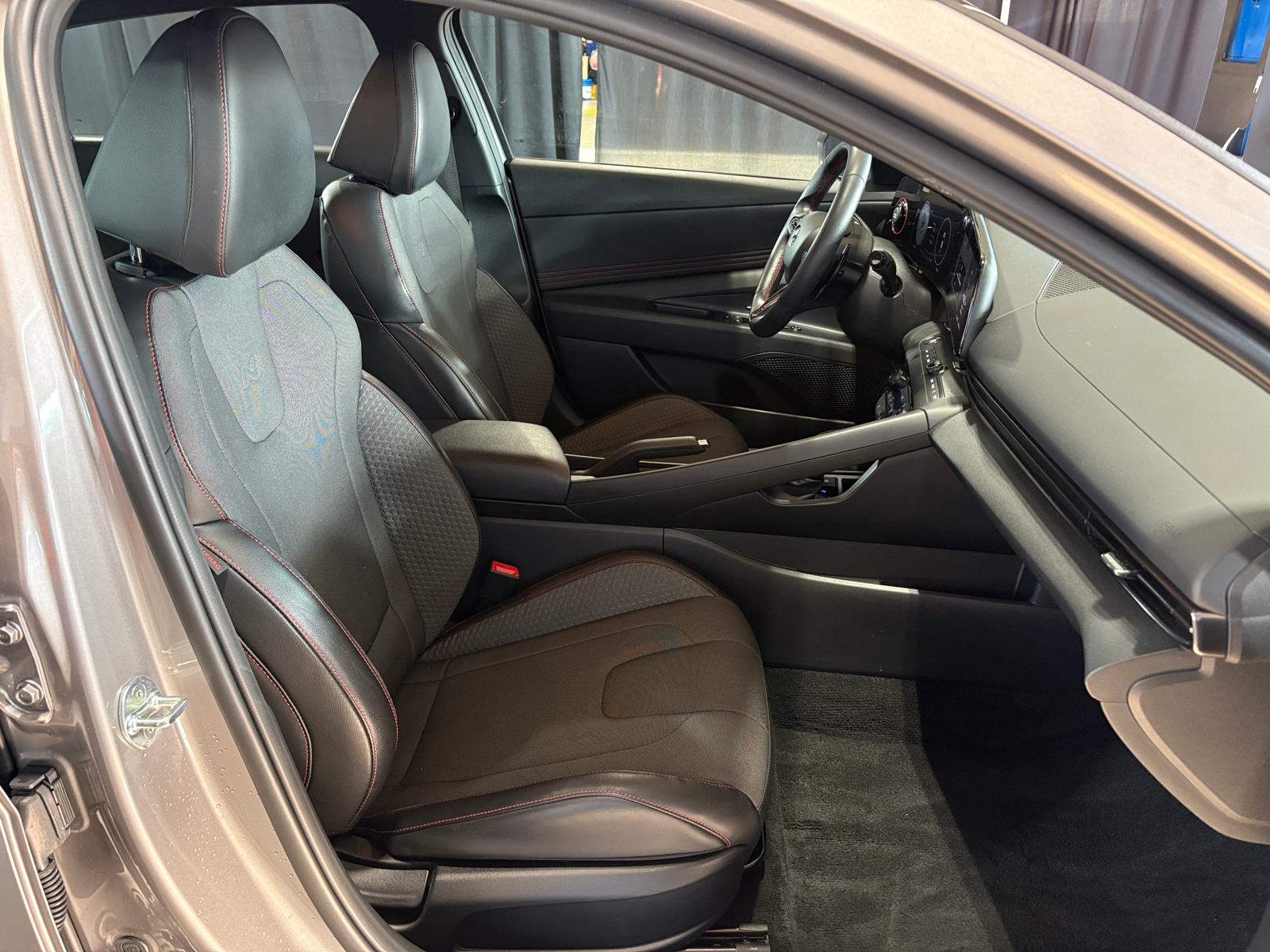 Thumbnail: 2023 Hyundai Elantra - 2