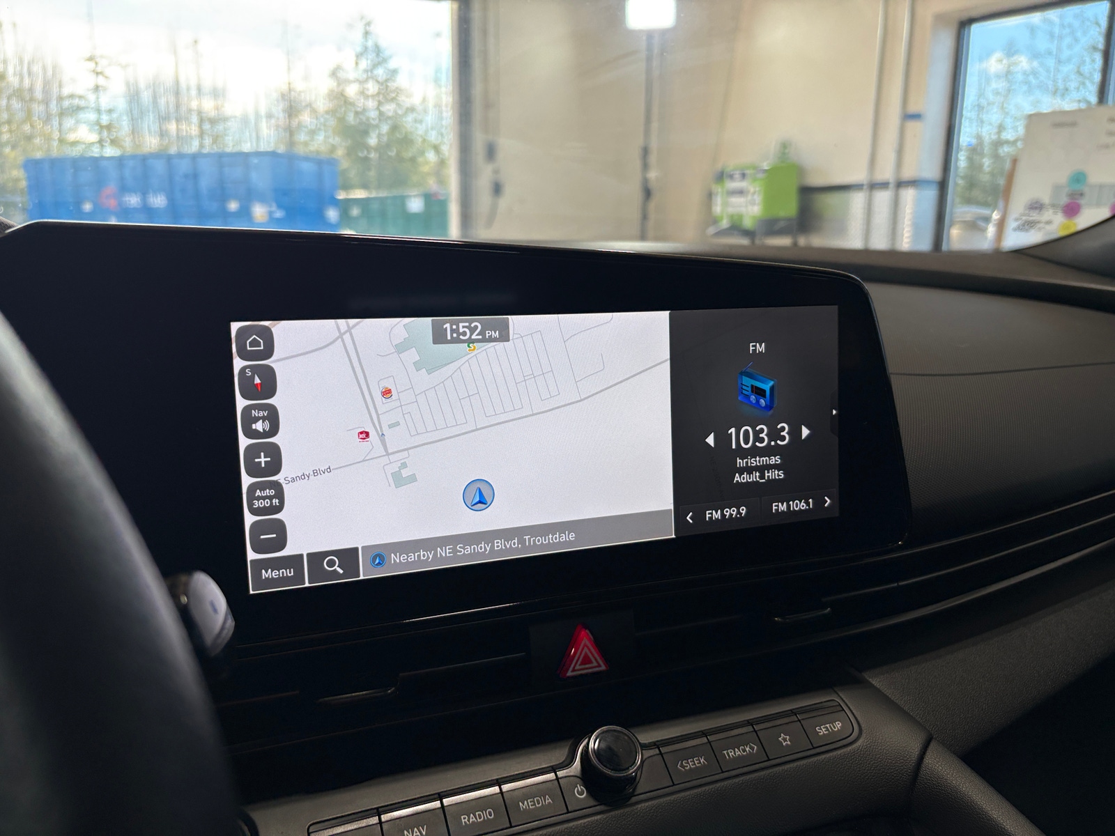 Thumbnail: 2023 Hyundai Elantra - 4