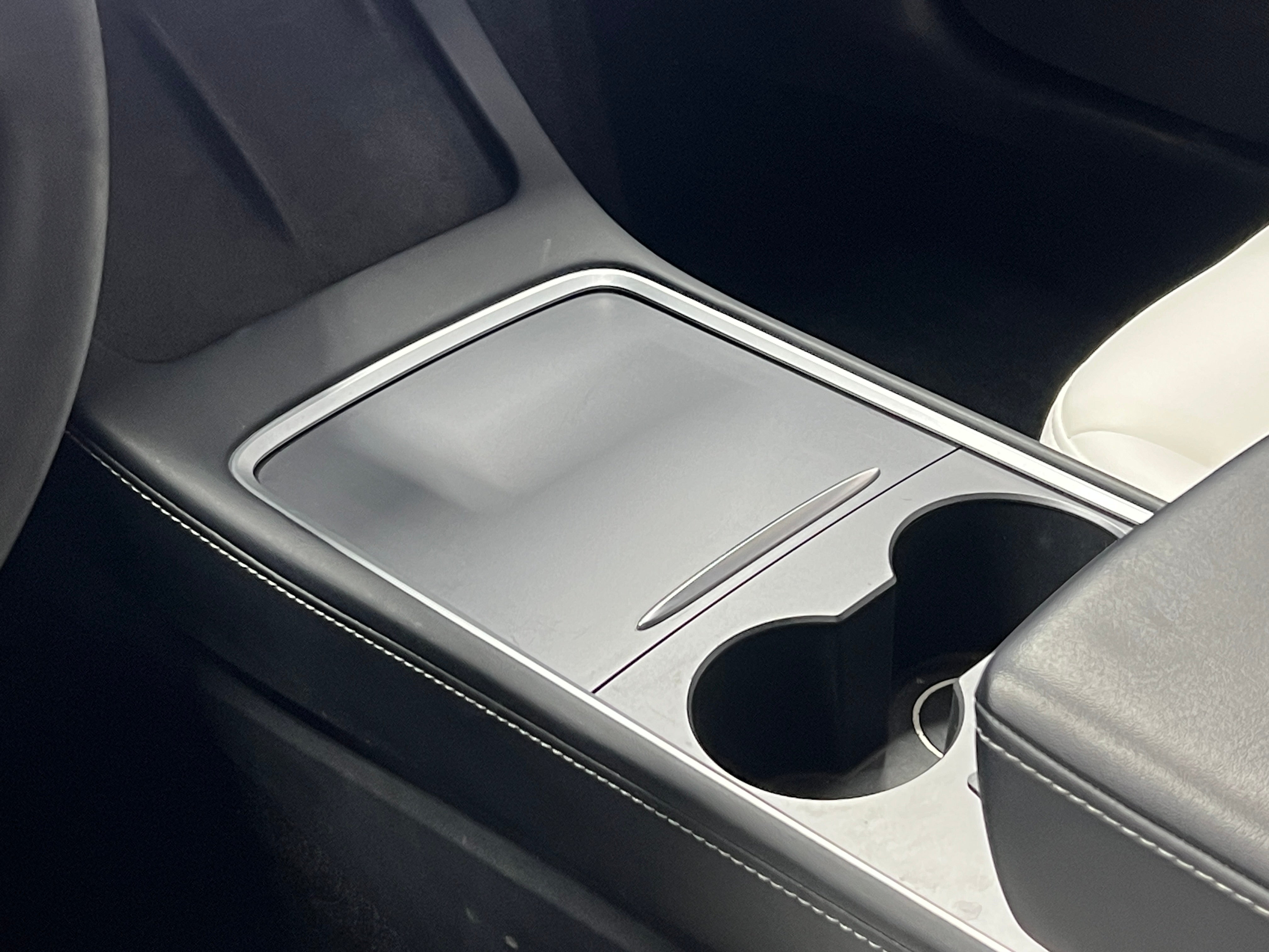 Used 2022 Tesla Model 3 Long Range with VIN 5YJ3E1EB8NF249802 for sale in Oak Creek, WI