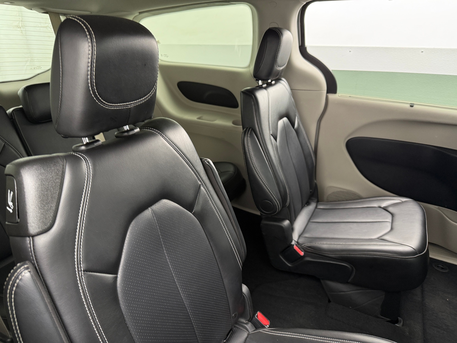 Thumbnail: 2024 Chrysler Pacifica - 5