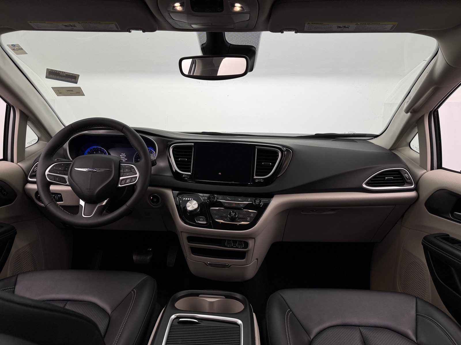 Thumbnail: 2024 Chrysler Pacifica - 2