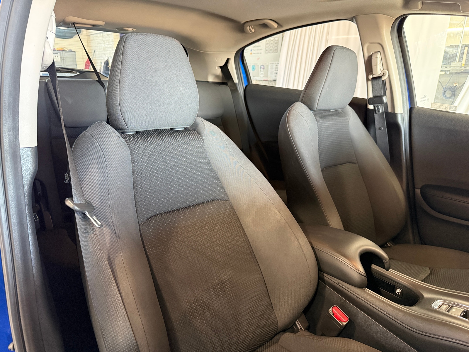 Thumbnail: 2022 Honda HR-V - 2