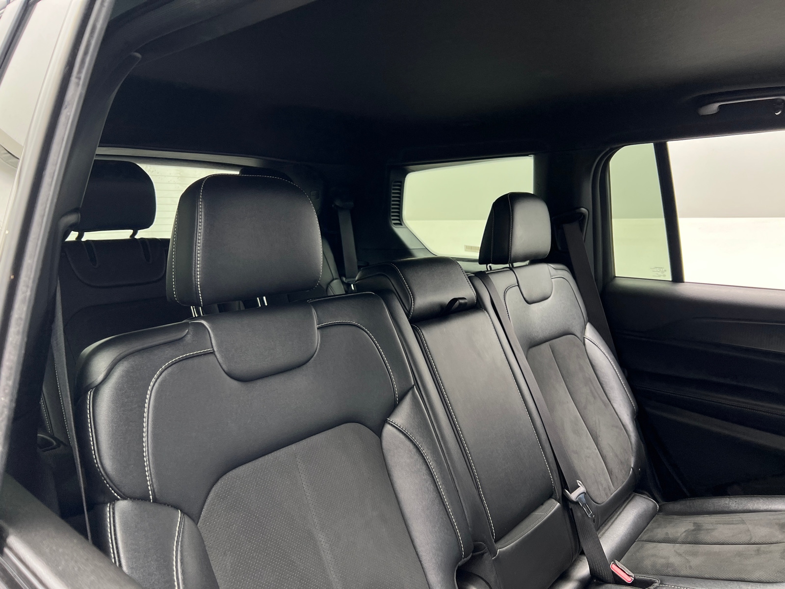 Thumbnail: 2024 Jeep Grand Cherokee L - 5