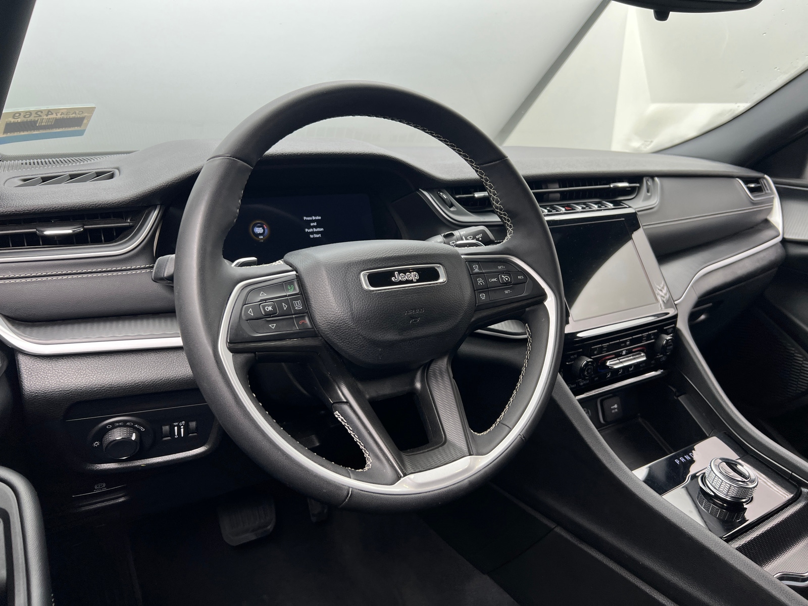 Thumbnail: 2024 Jeep Grand Cherokee L - 4