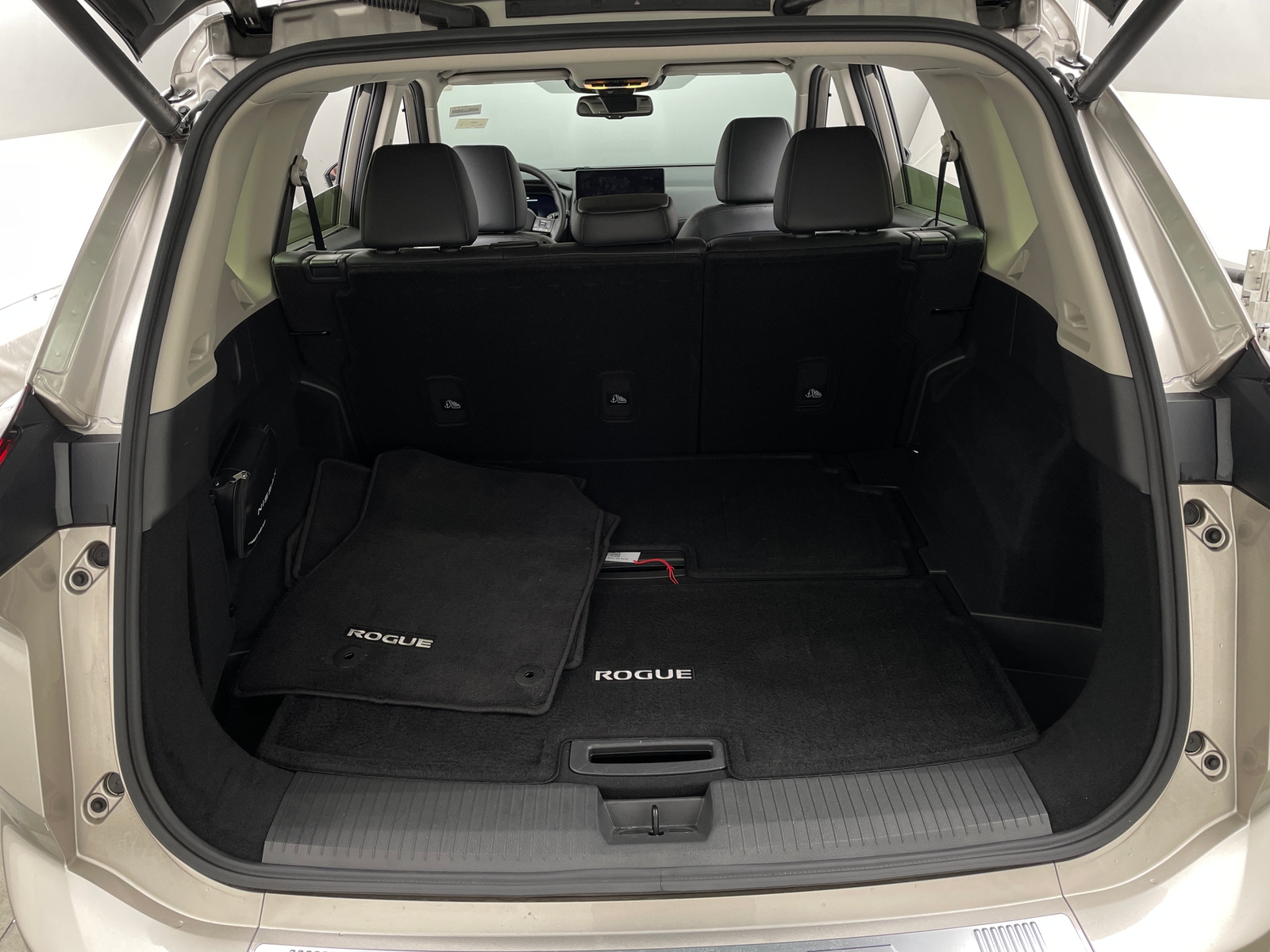 Thumbnail: 2025 Nissan Rogue - 6