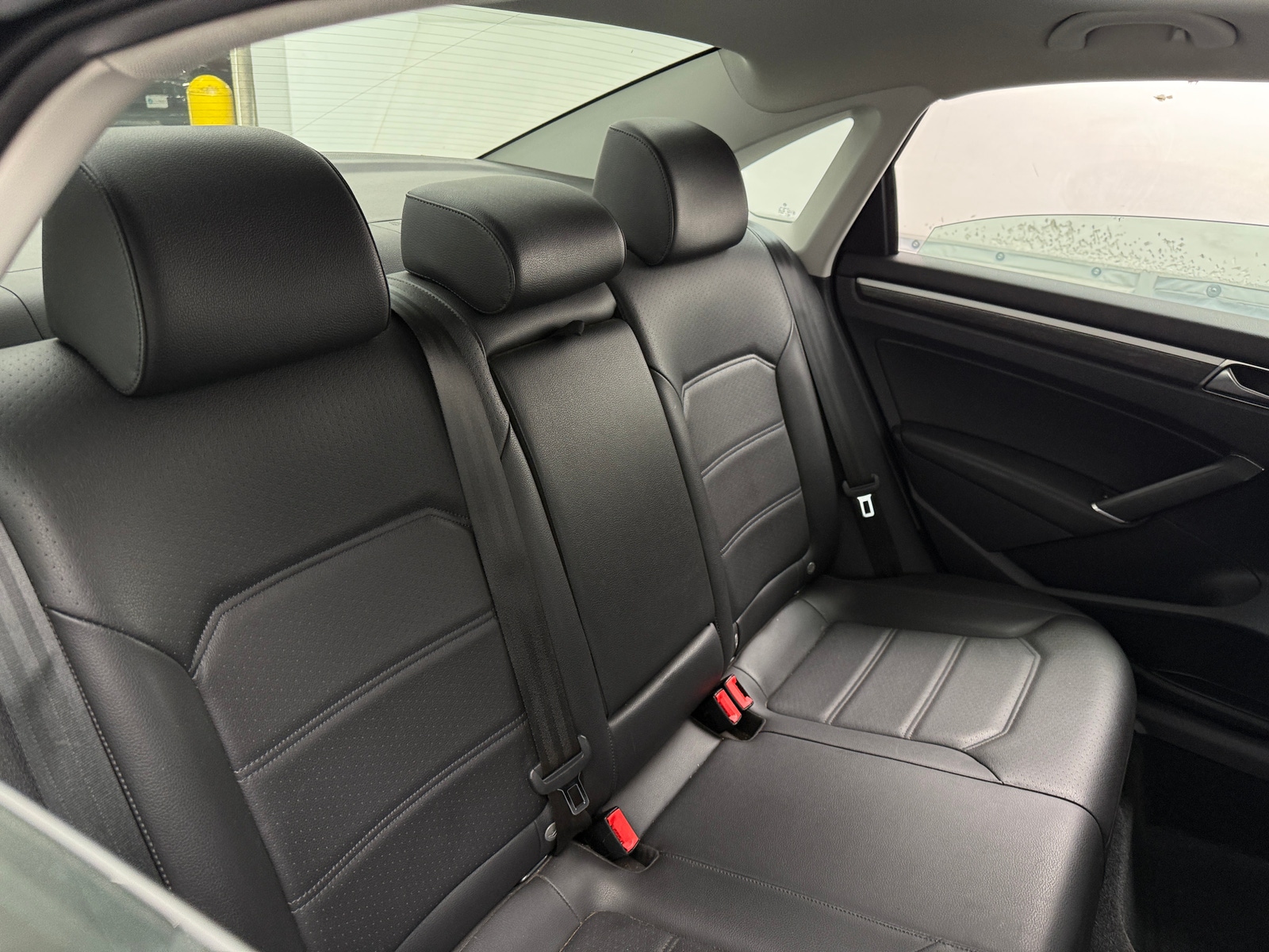 Thumbnail: 2017 Volkswagen Passat - 5