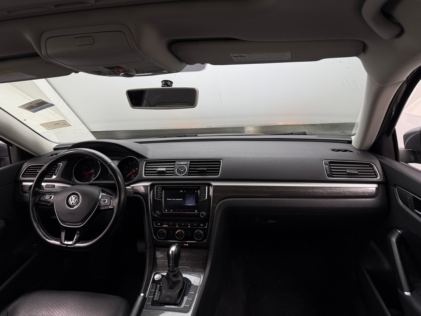 Thumbnail: 2017 Volkswagen Passat - 2