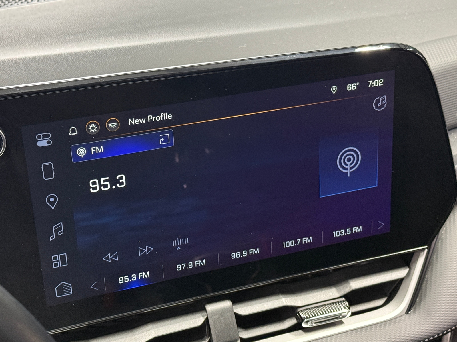 Thumbnail: 2025 Chevrolet Equinox - 4