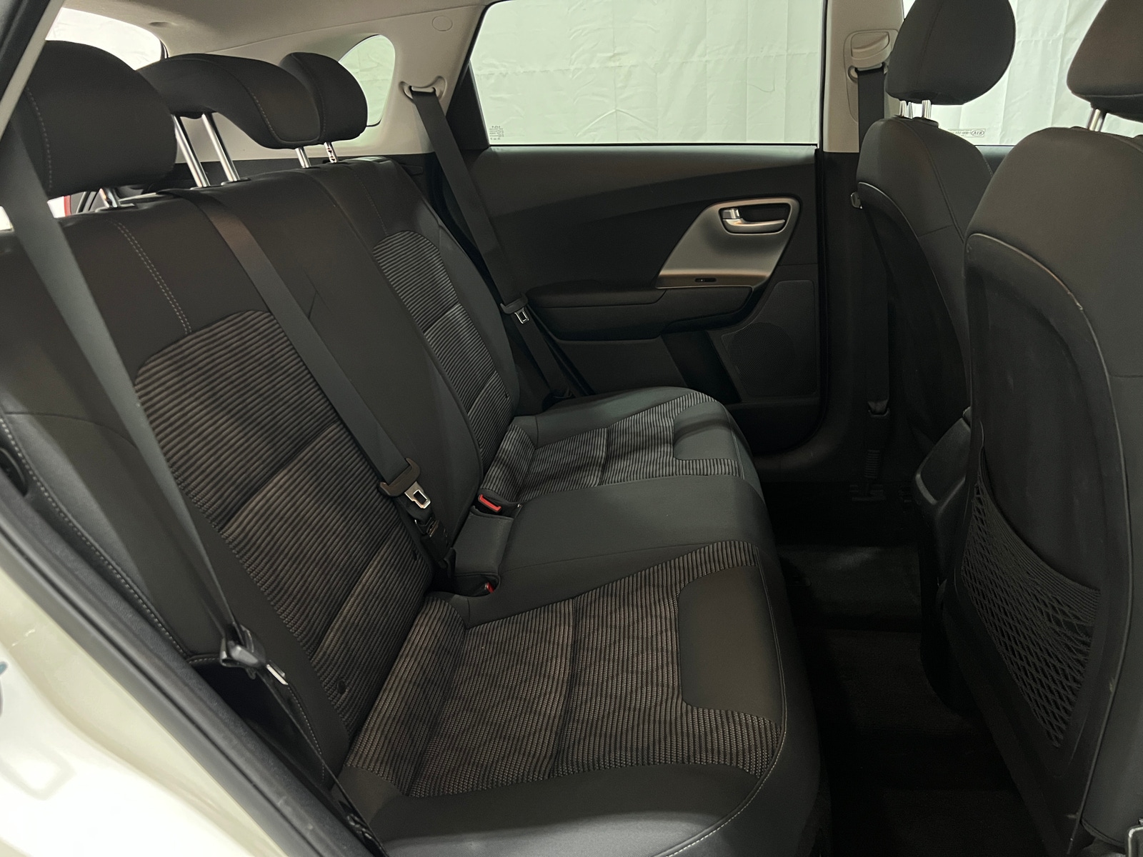 Thumbnail: 2021 Kia Niro - 6