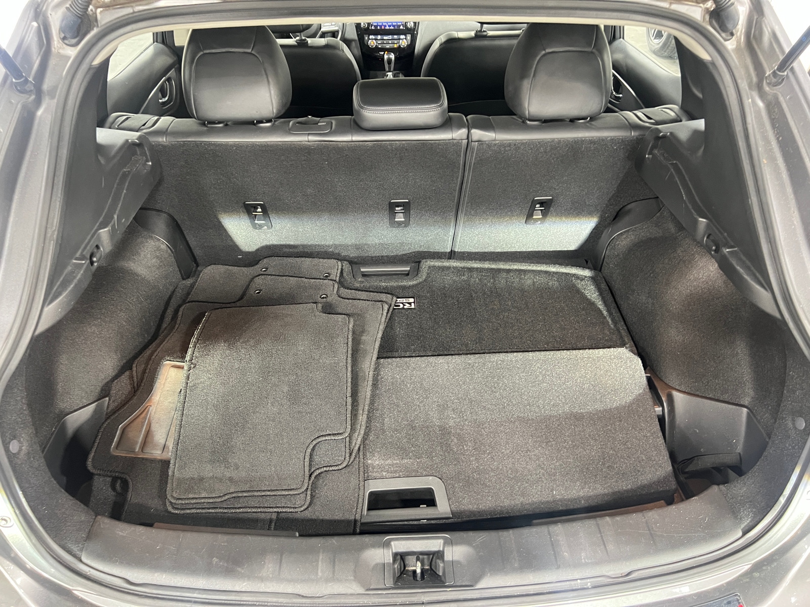 Thumbnail: 2020 Nissan Rogue Sport - 7