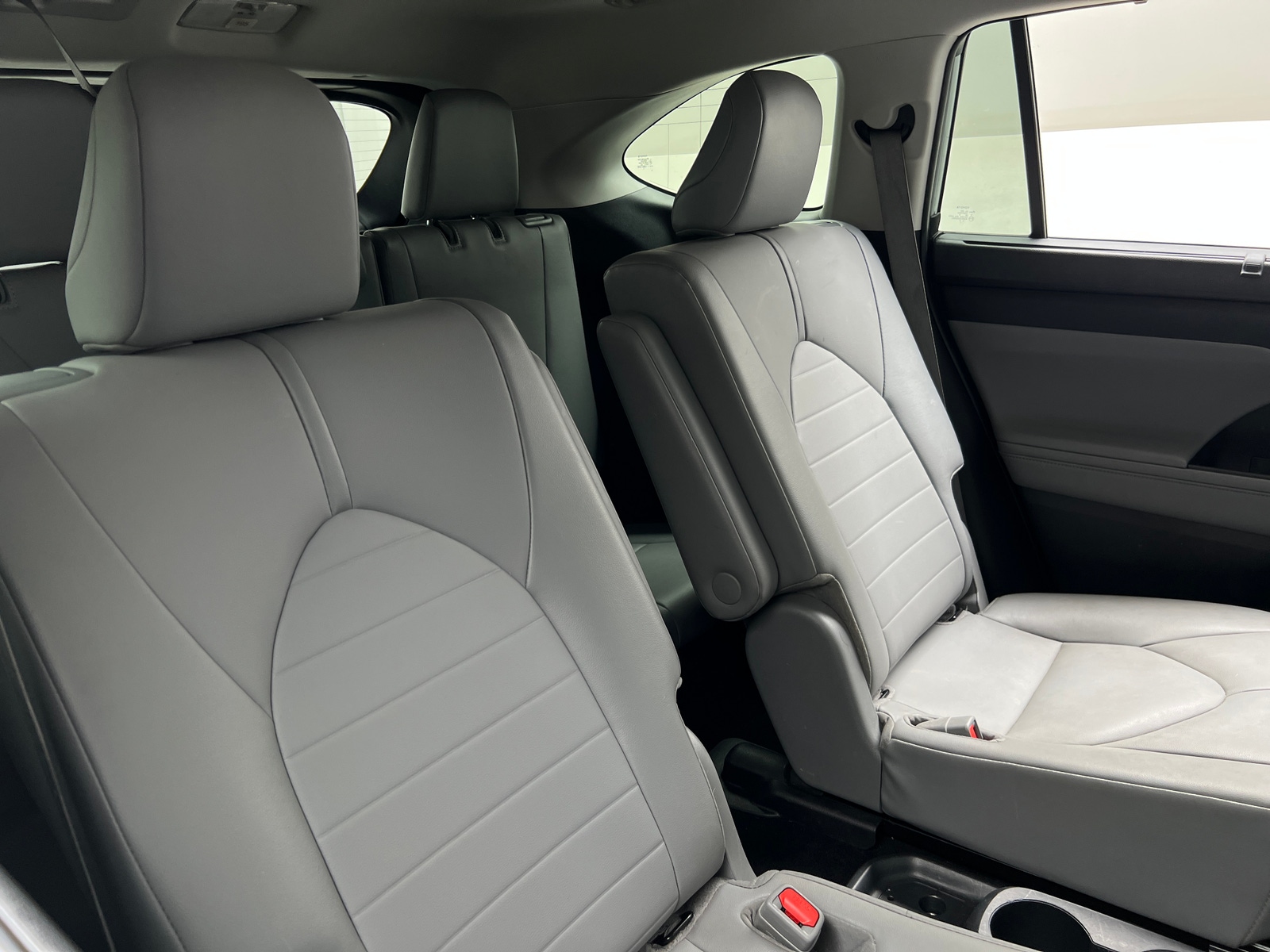 Thumbnail: 2020 Toyota Highlander - 5