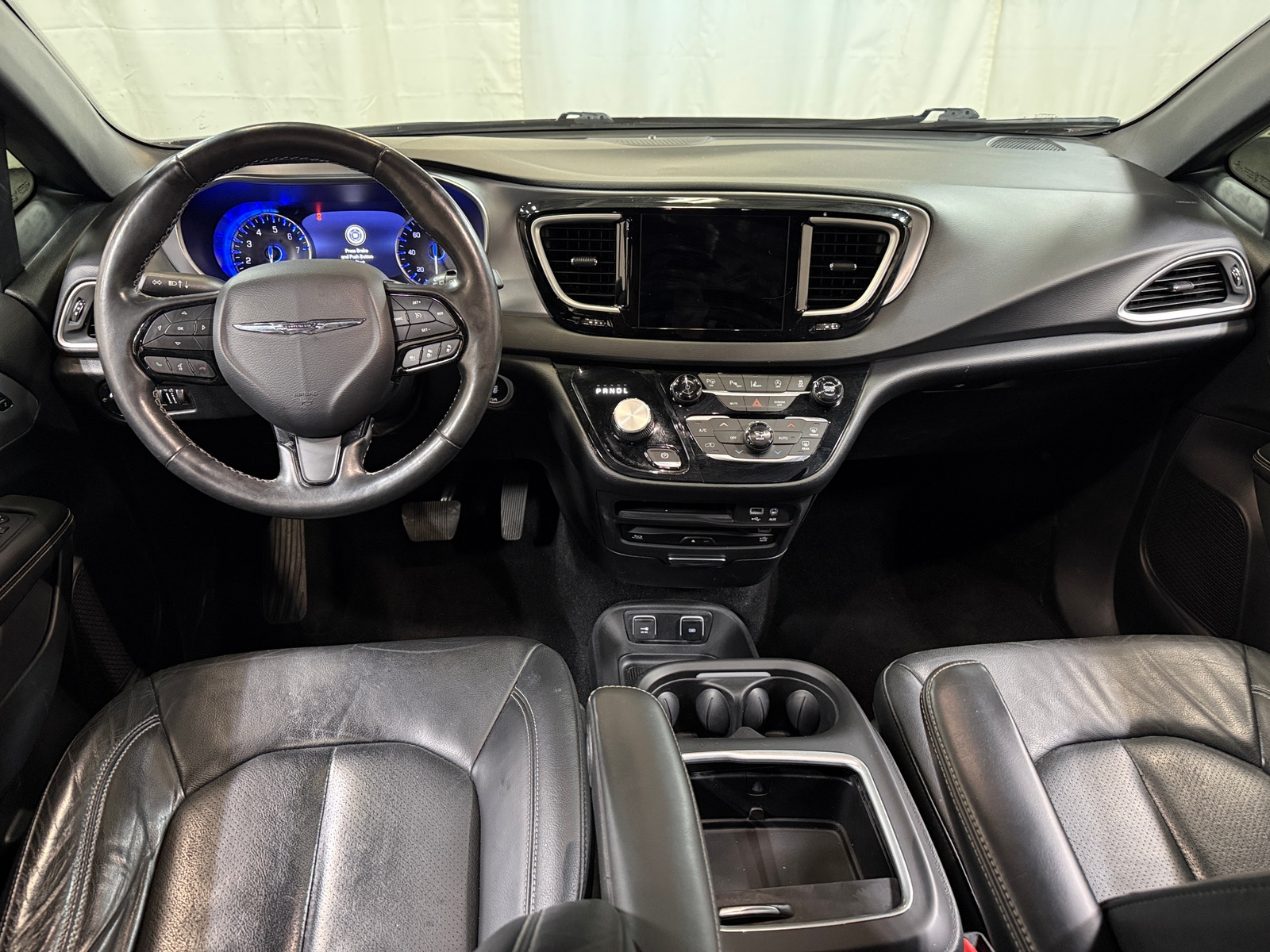 Thumbnail: 2020 Chrysler Pacifica - 2