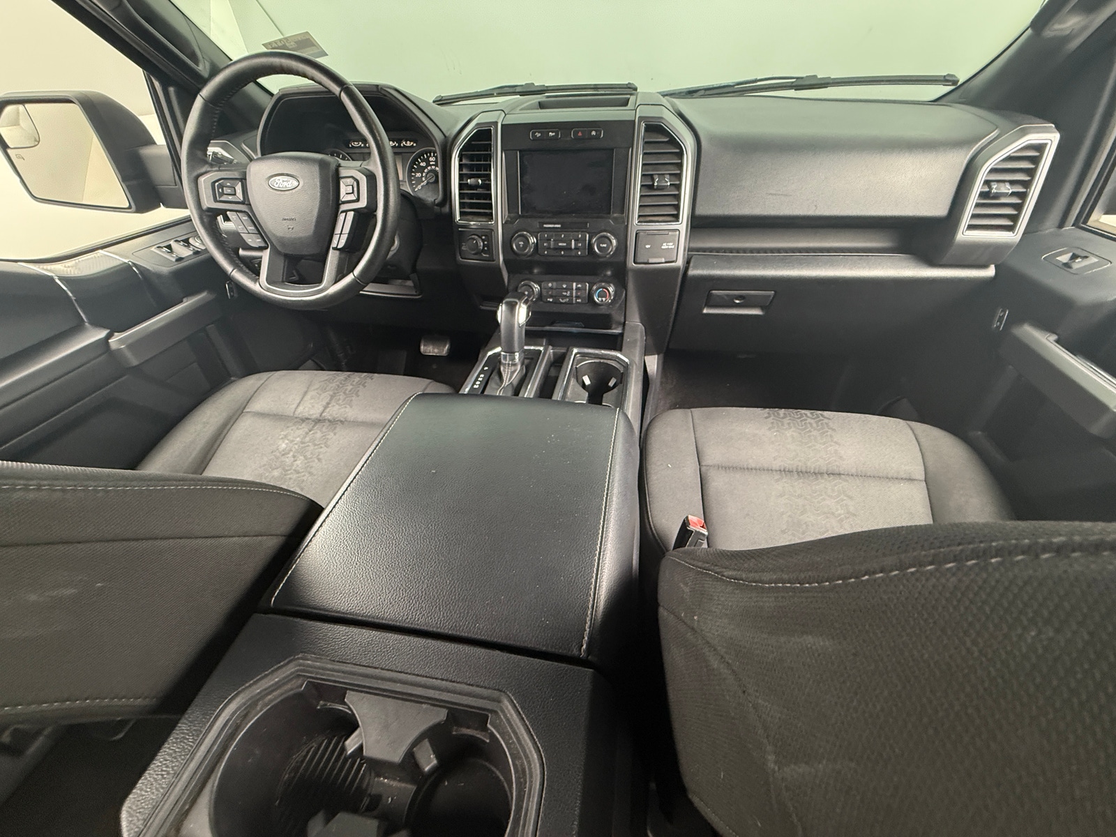 Thumbnail: 2019 Ford Econoline - 3