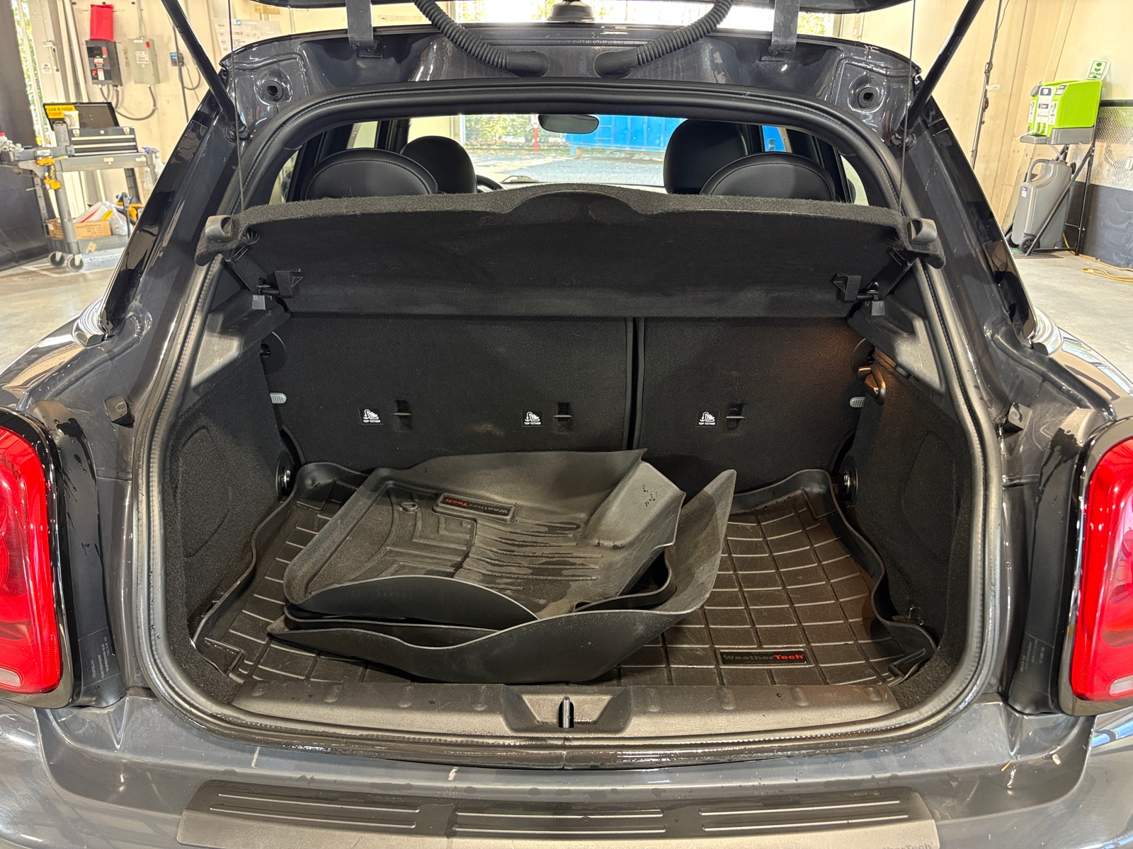 Thumbnail: 2017 MINI Cooper Hardtop - 6