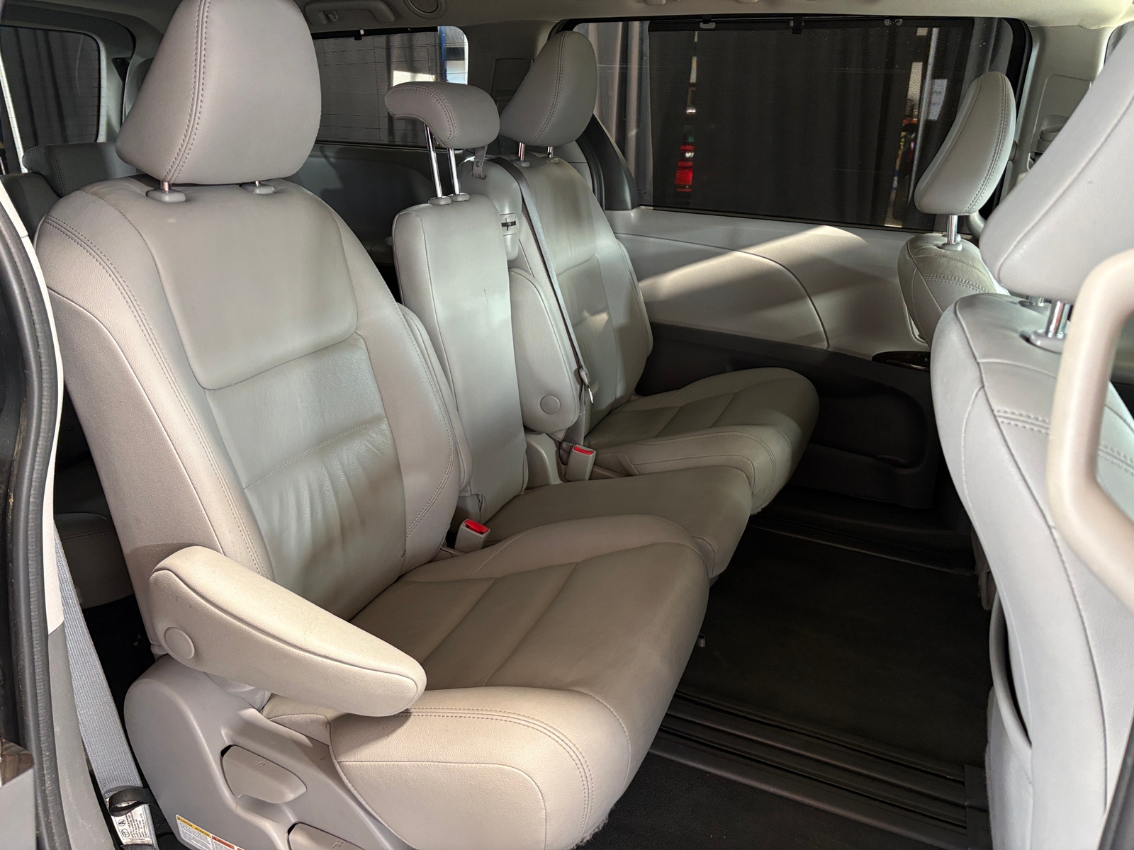 Thumbnail: 2020 Toyota Sienna - 5