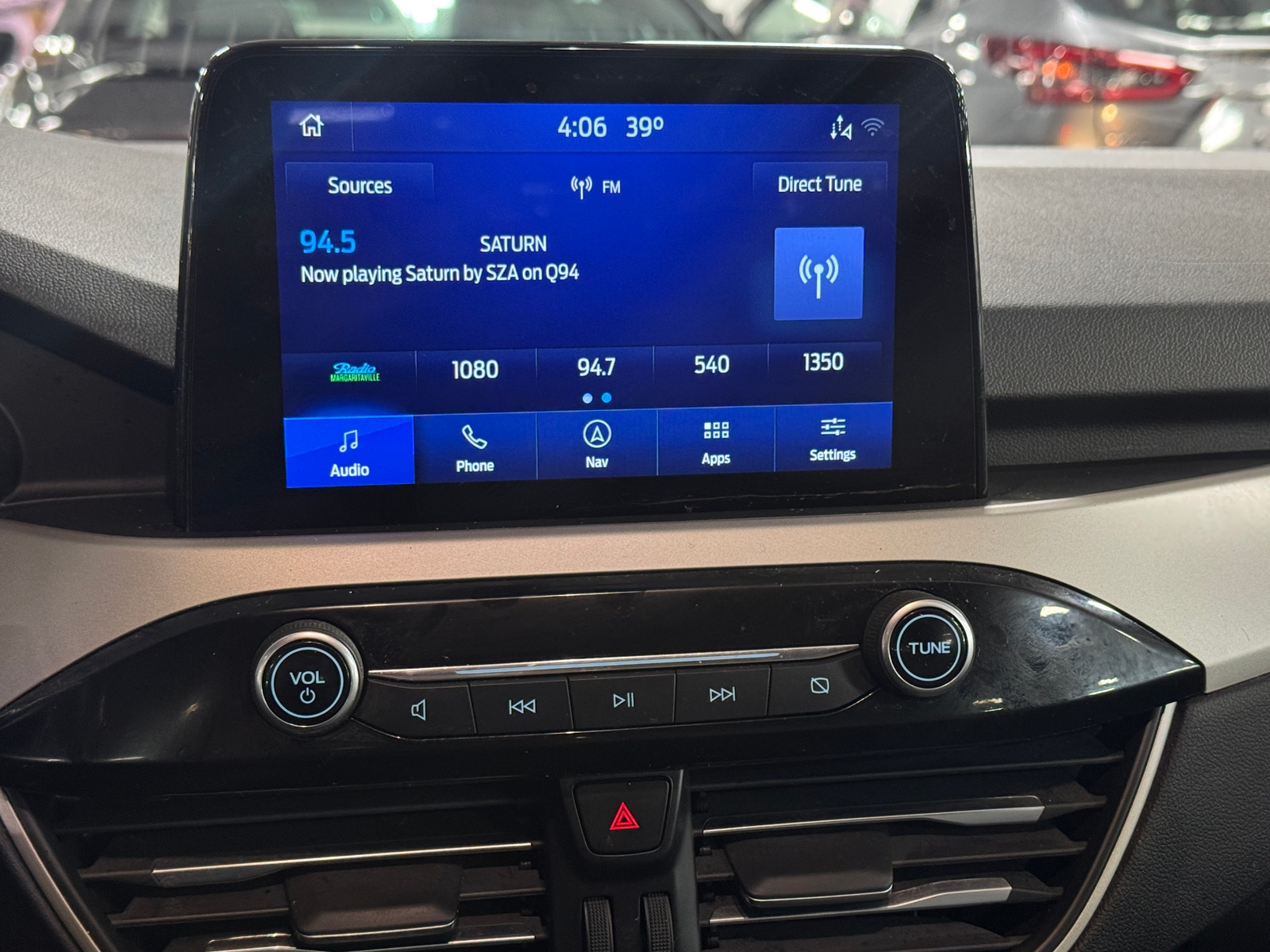 Thumbnail: 2022 Ford Escape - 4