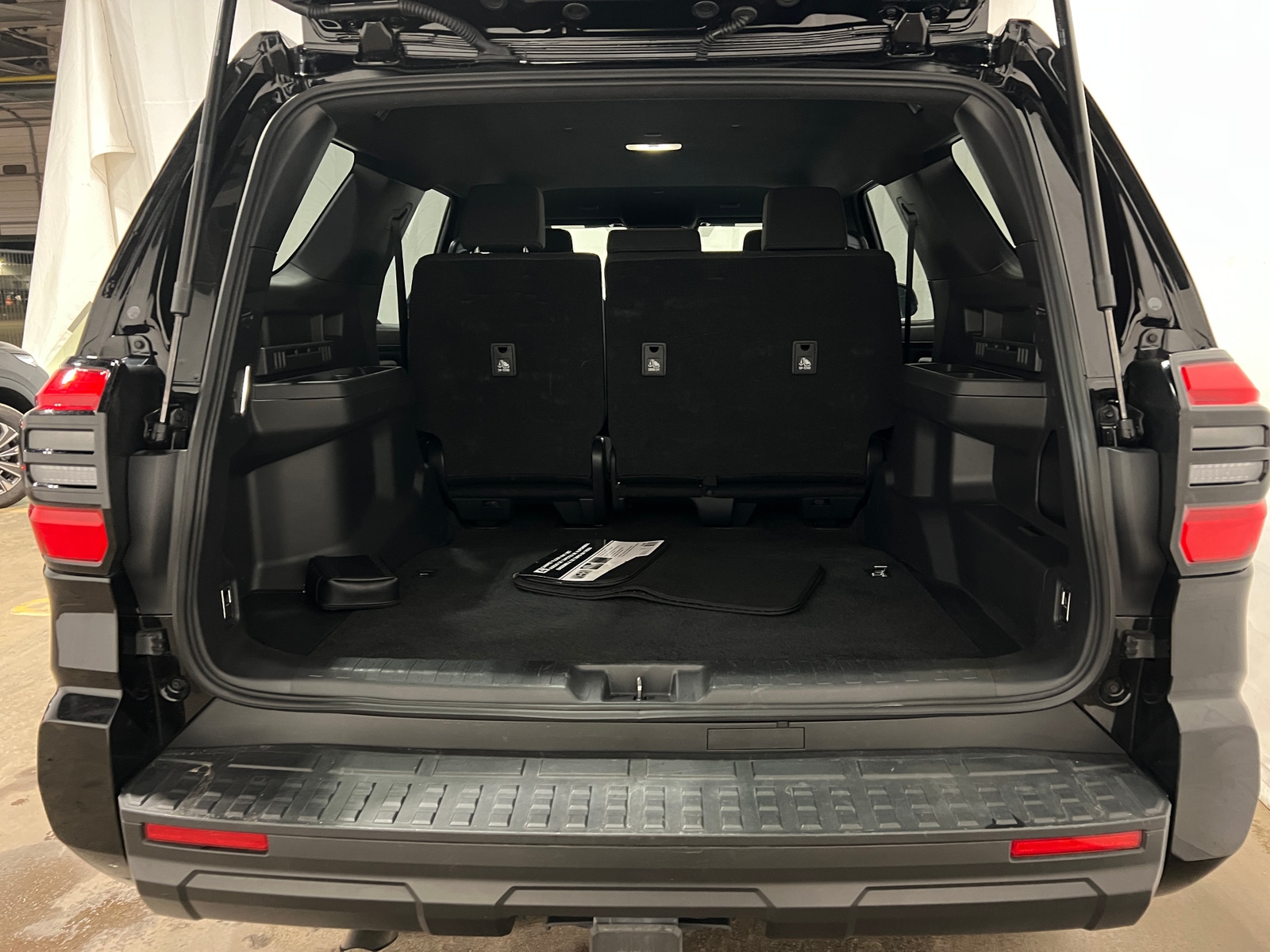 Thumbnail: 2025 Toyota 4Runner - 7