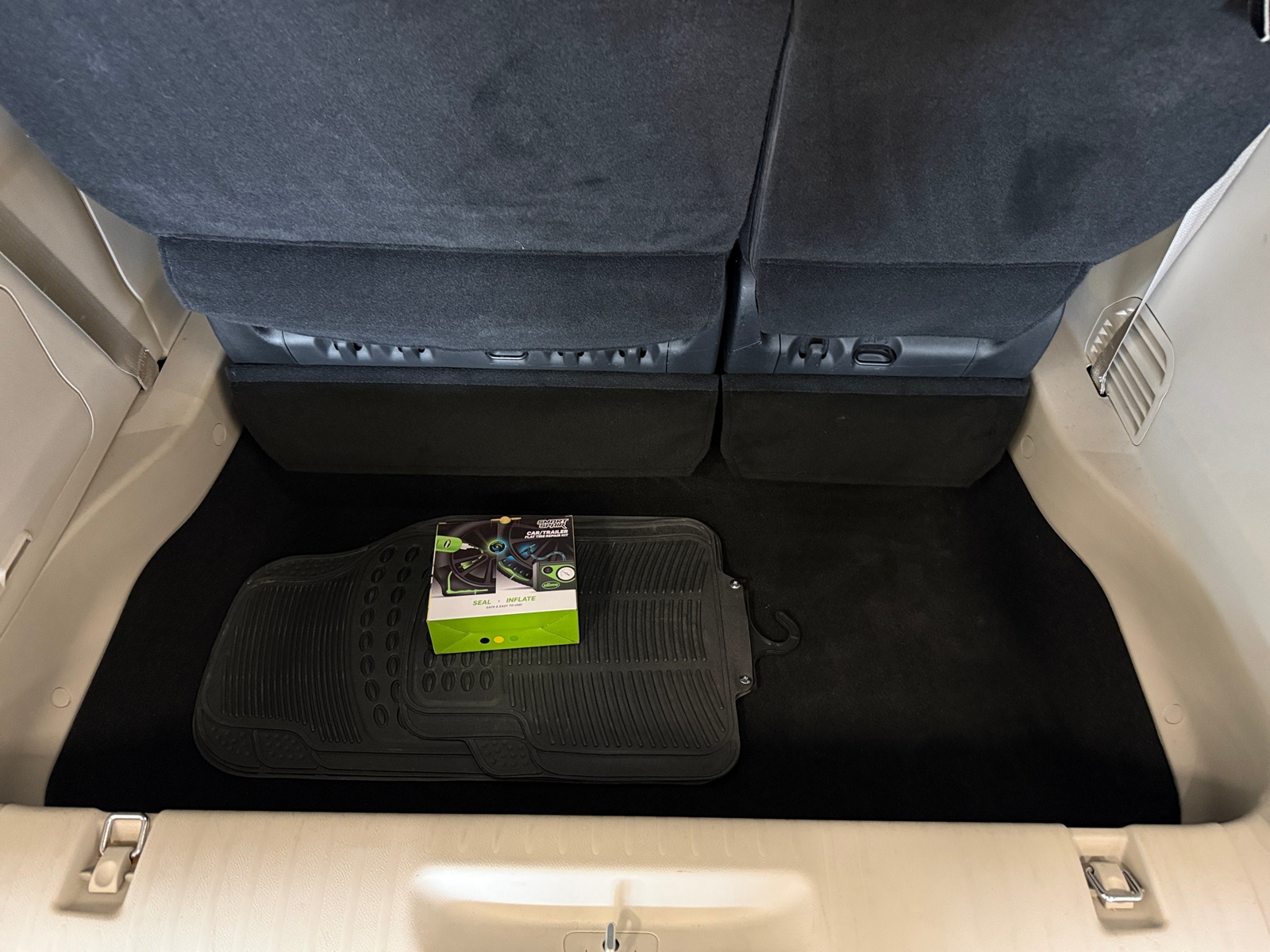 Thumbnail: 2022 Chrysler Pacifica - 6