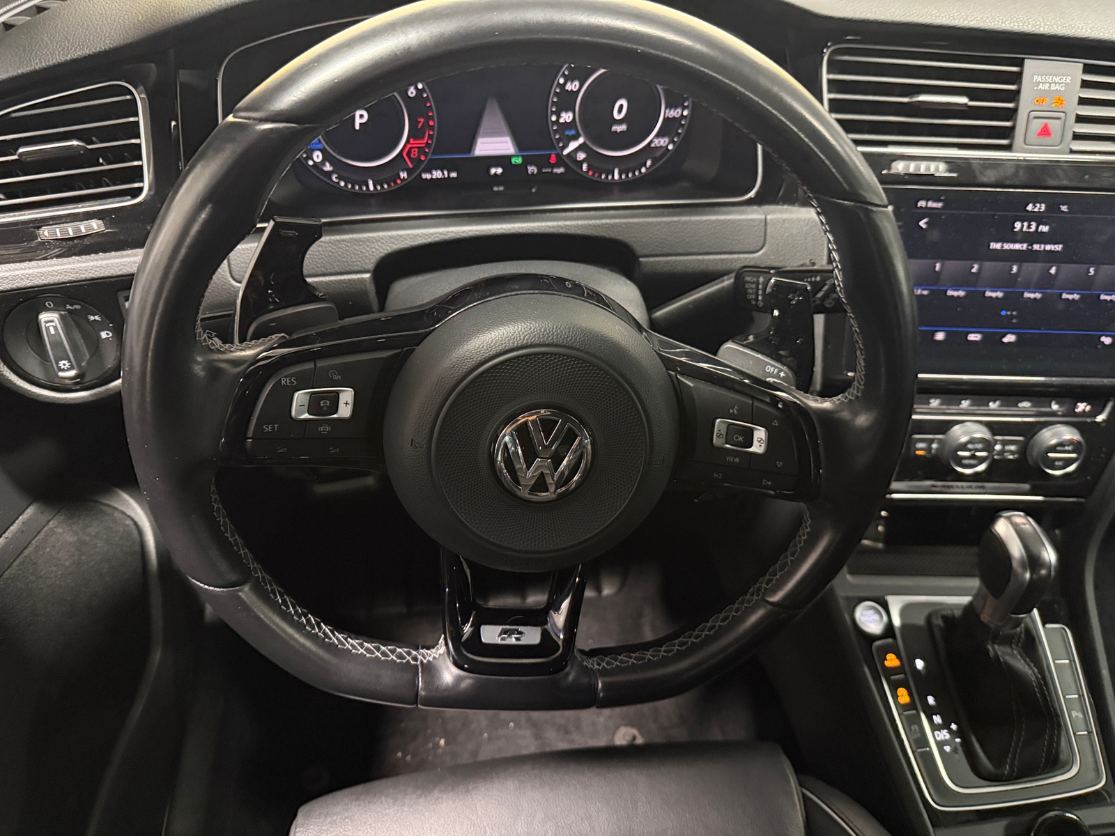 Thumbnail: 2019 Volkswagen Golf - 4