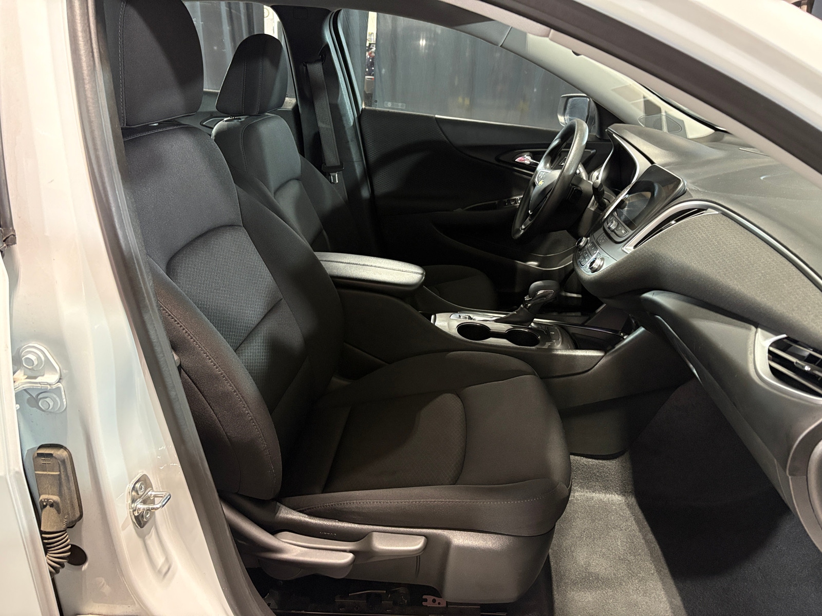 Thumbnail: 2023 Chevrolet Malibu - 2