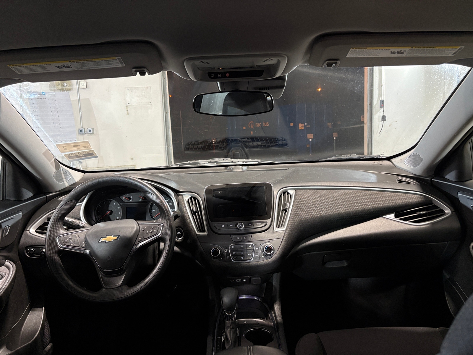 Thumbnail: 2023 Chevrolet Malibu - 3