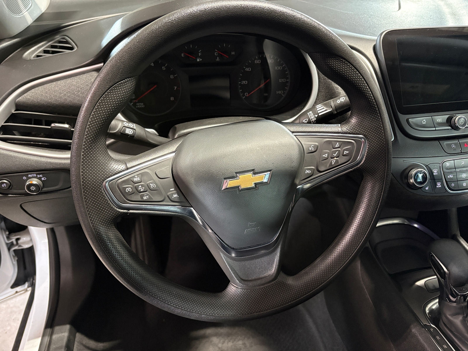 Thumbnail: 2023 Chevrolet Malibu - 5