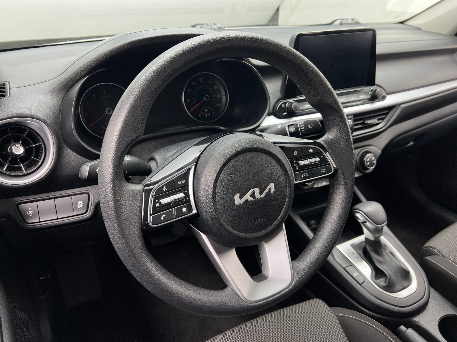 Thumbnail: 2024 Kia Forte - 5