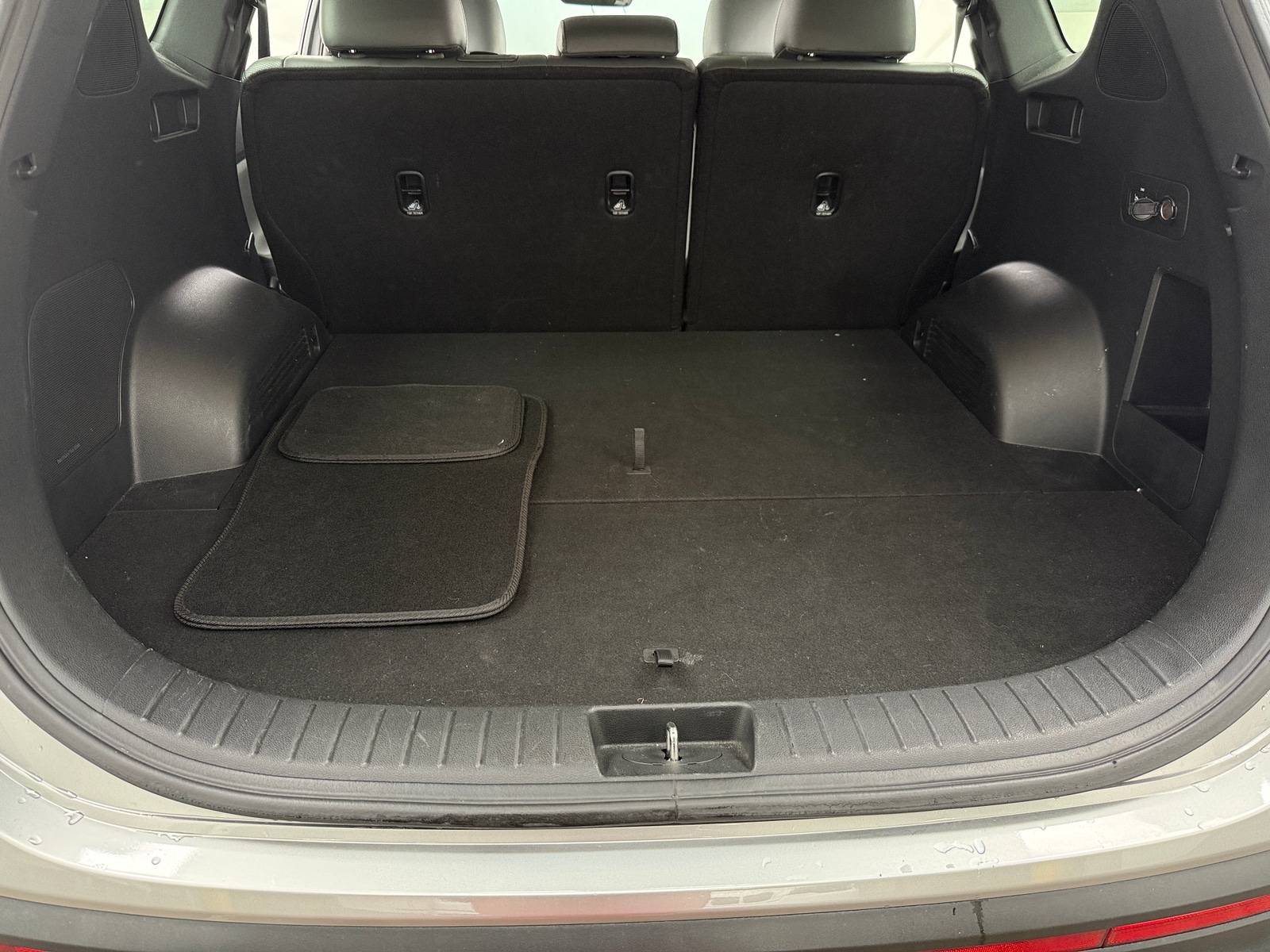 Thumbnail: 2023 Hyundai Santa Fe - 7