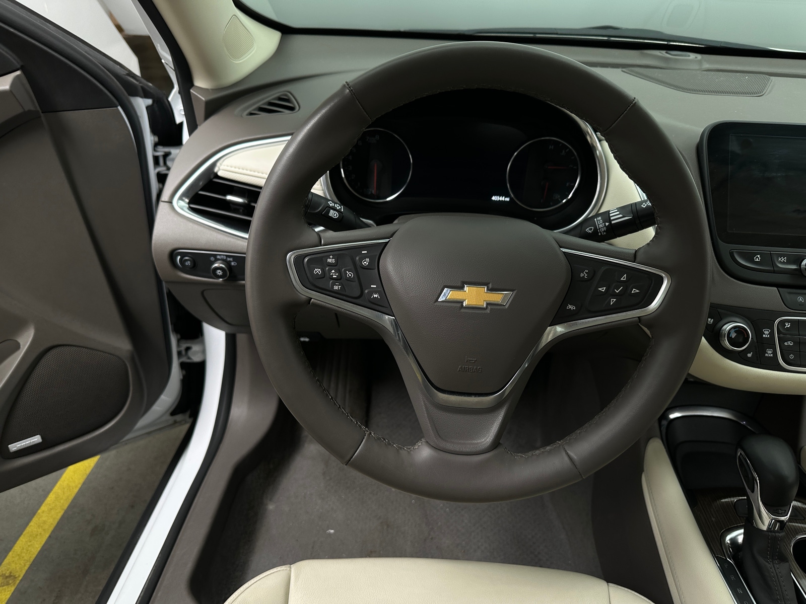 Thumbnail: 2024 Chevrolet Malibu - 4