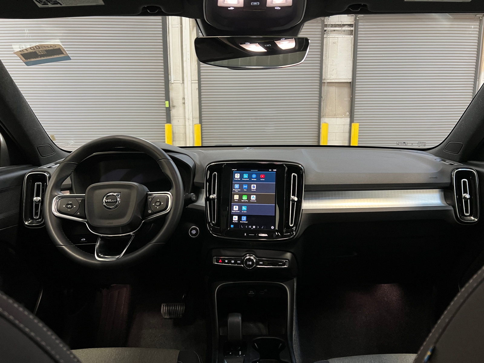 Thumbnail: 2024 Volvo XC40 - 3