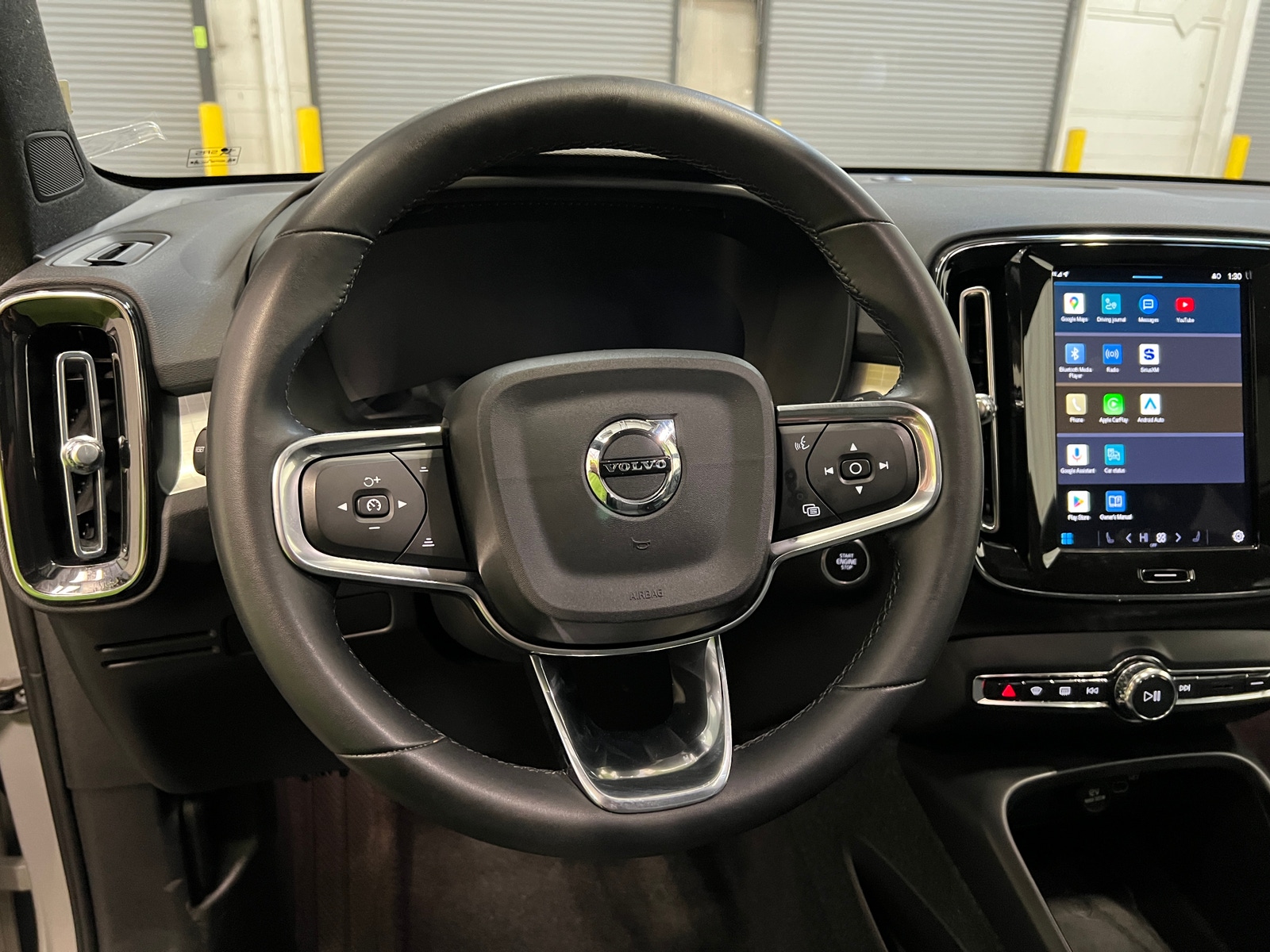 Thumbnail: 2024 Volvo XC40 - 5