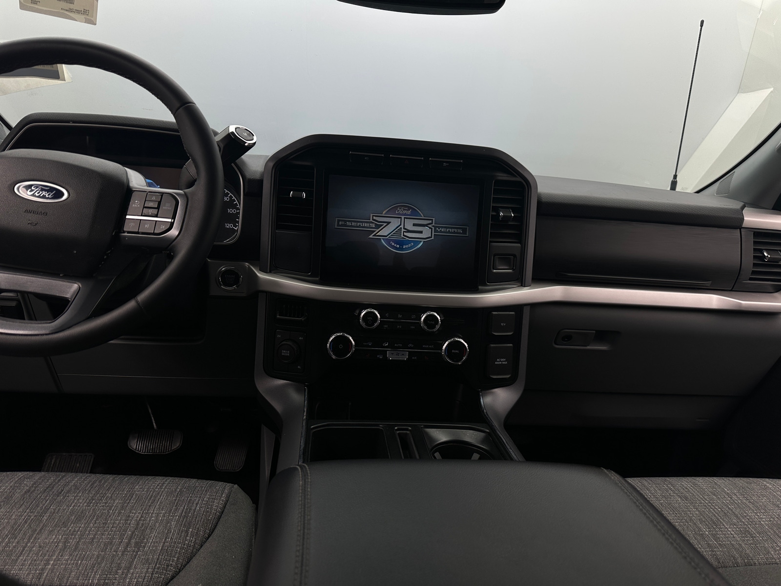 Thumbnail: 2023 Ford Econoline - 3