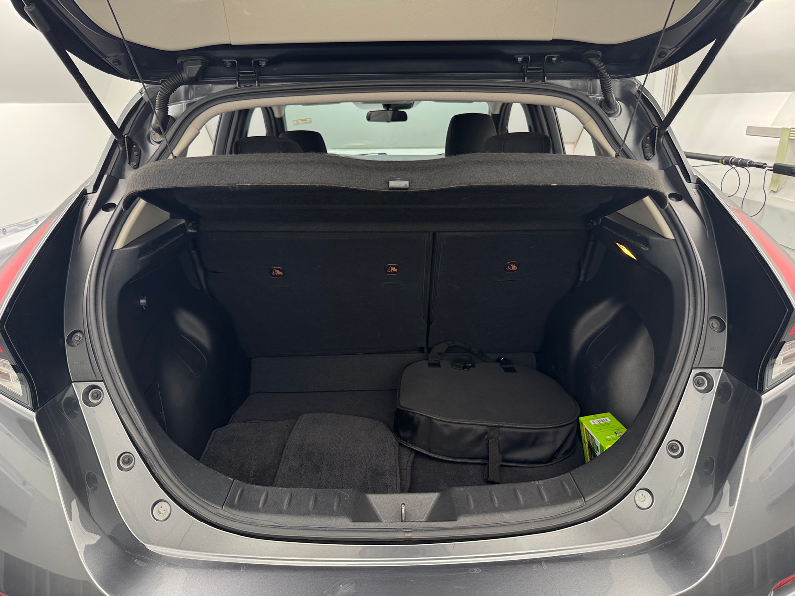 Thumbnail: 2022 Nissan Leaf - 7