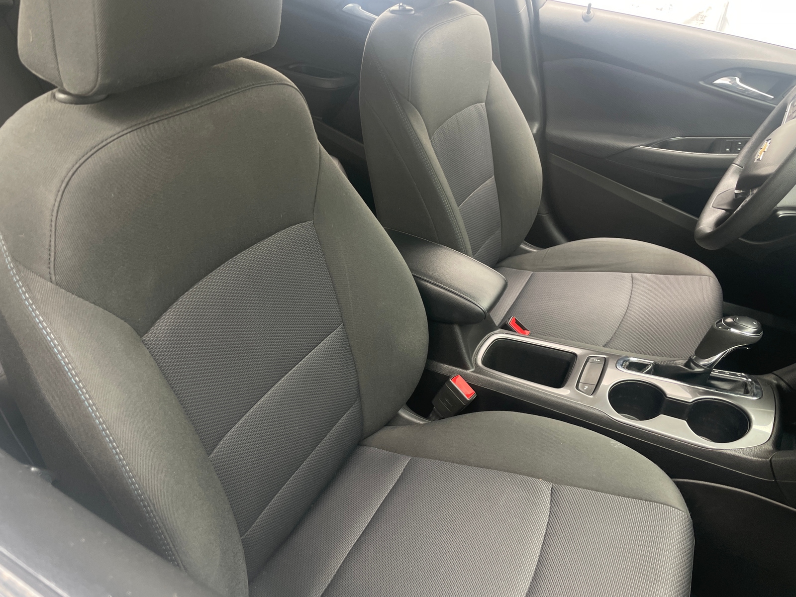 Thumbnail: 2018 Chevrolet Cruze - 2