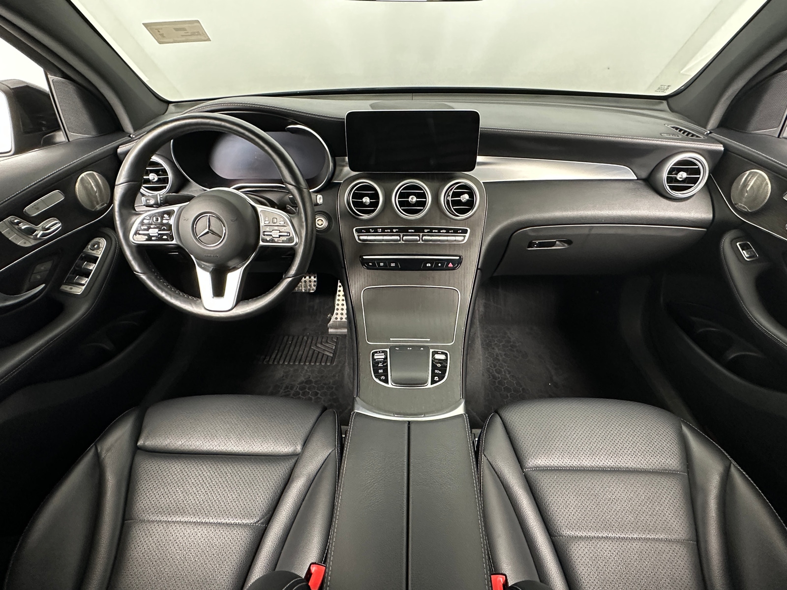 Thumbnail: 2021 Mercedes-Benz GLC - 2