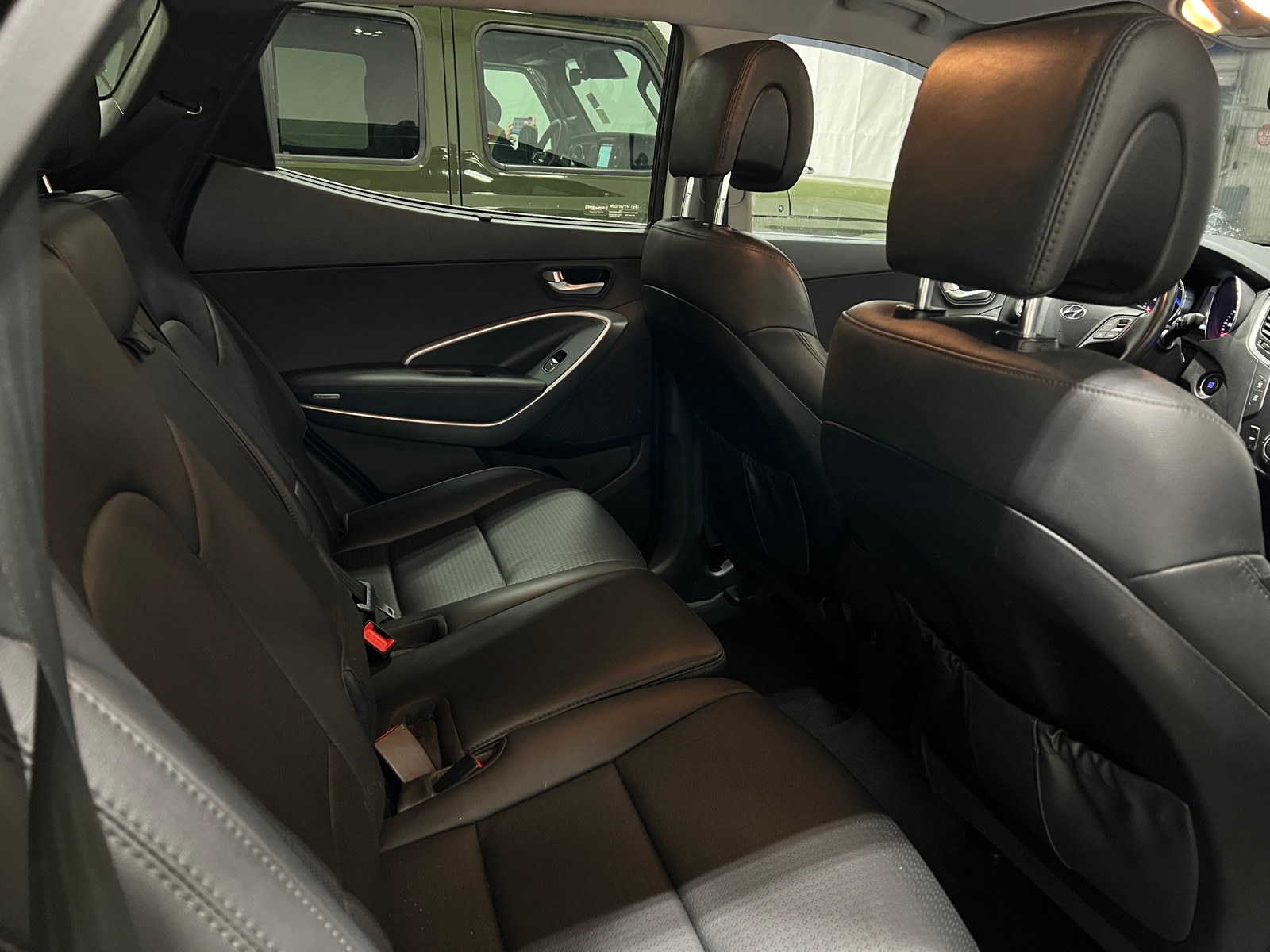 Thumbnail: 2016 Hyundai Santa Fe - 4