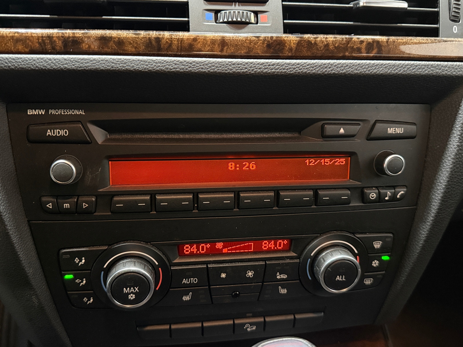 Thumbnail: 2011 BMW 3 Series - 3