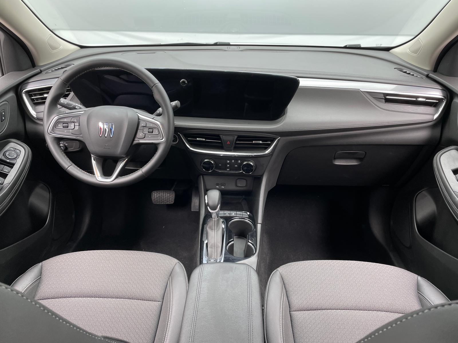 Thumbnail: 2025 Buick Encore GX - 2