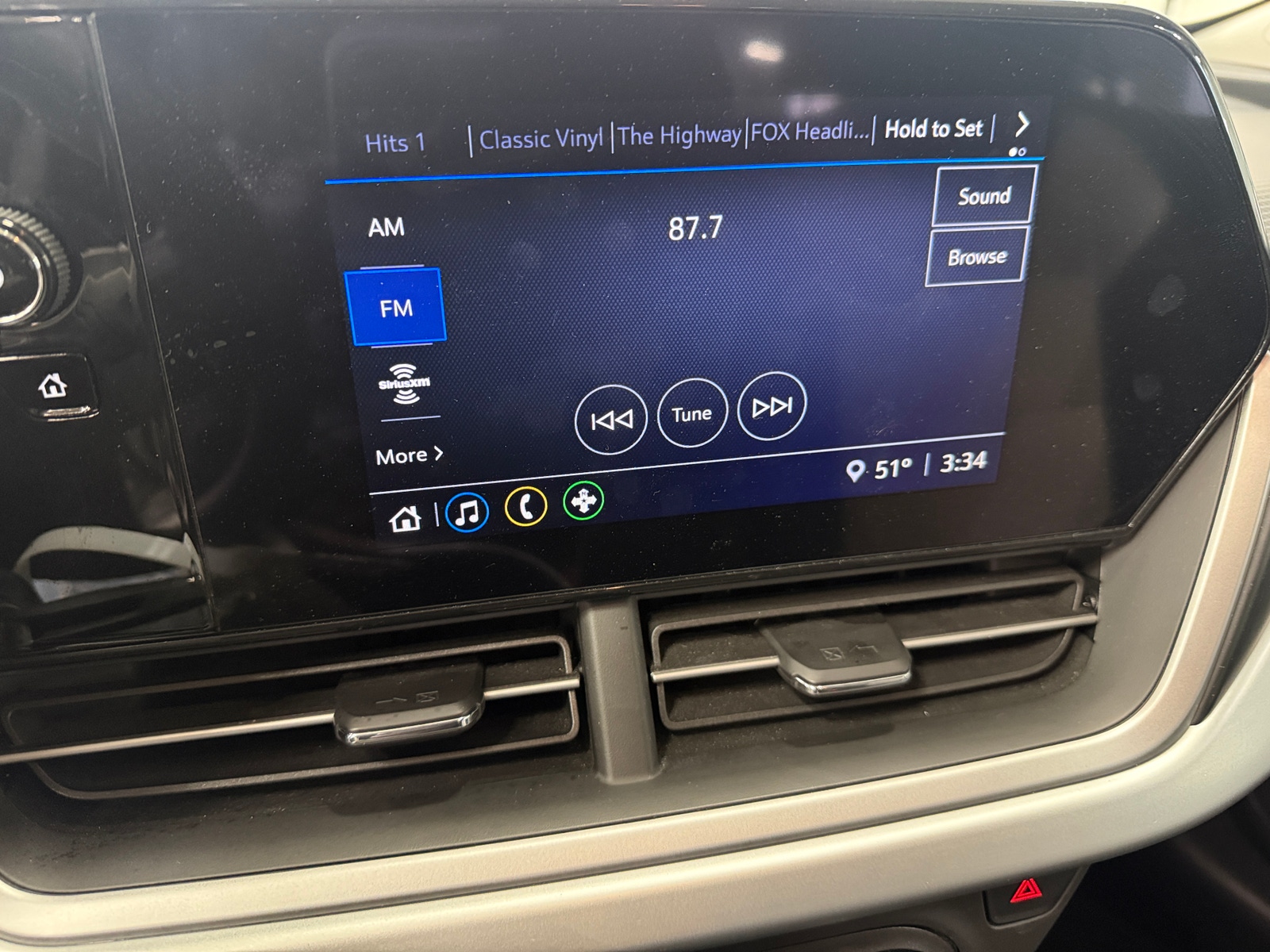 Thumbnail: 2025 Chevrolet Trax - 4