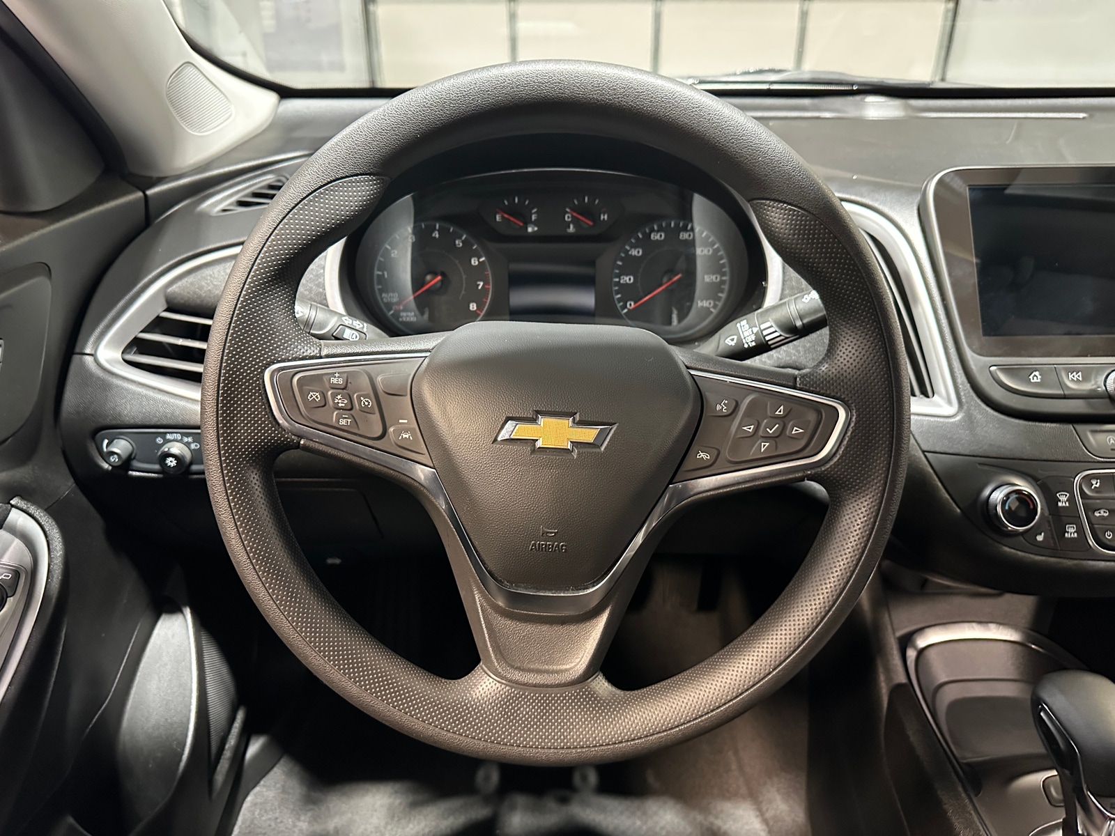 Thumbnail: 2024 Chevrolet Malibu - 5