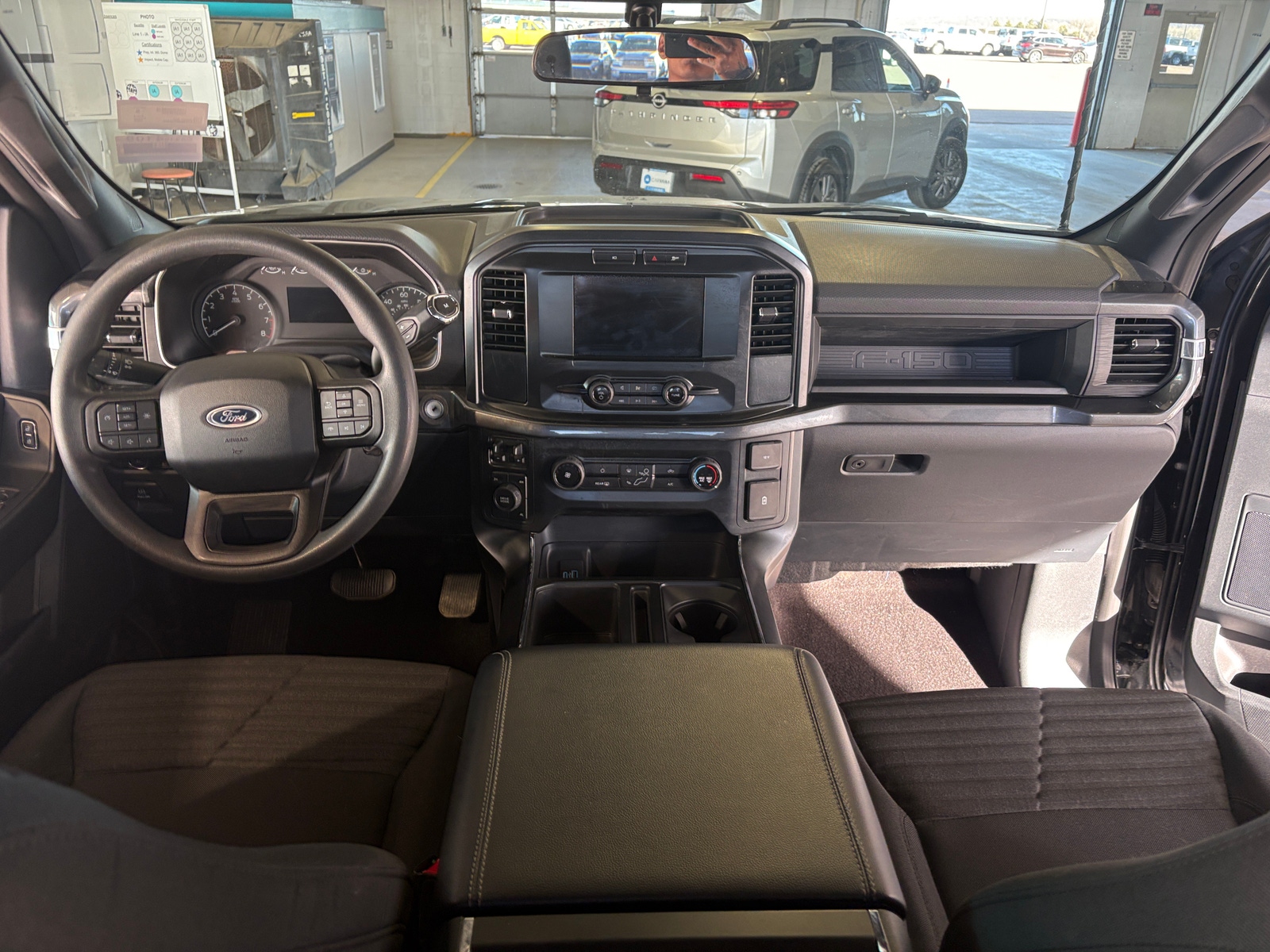 Thumbnail: 2022 Ford Econoline - 3